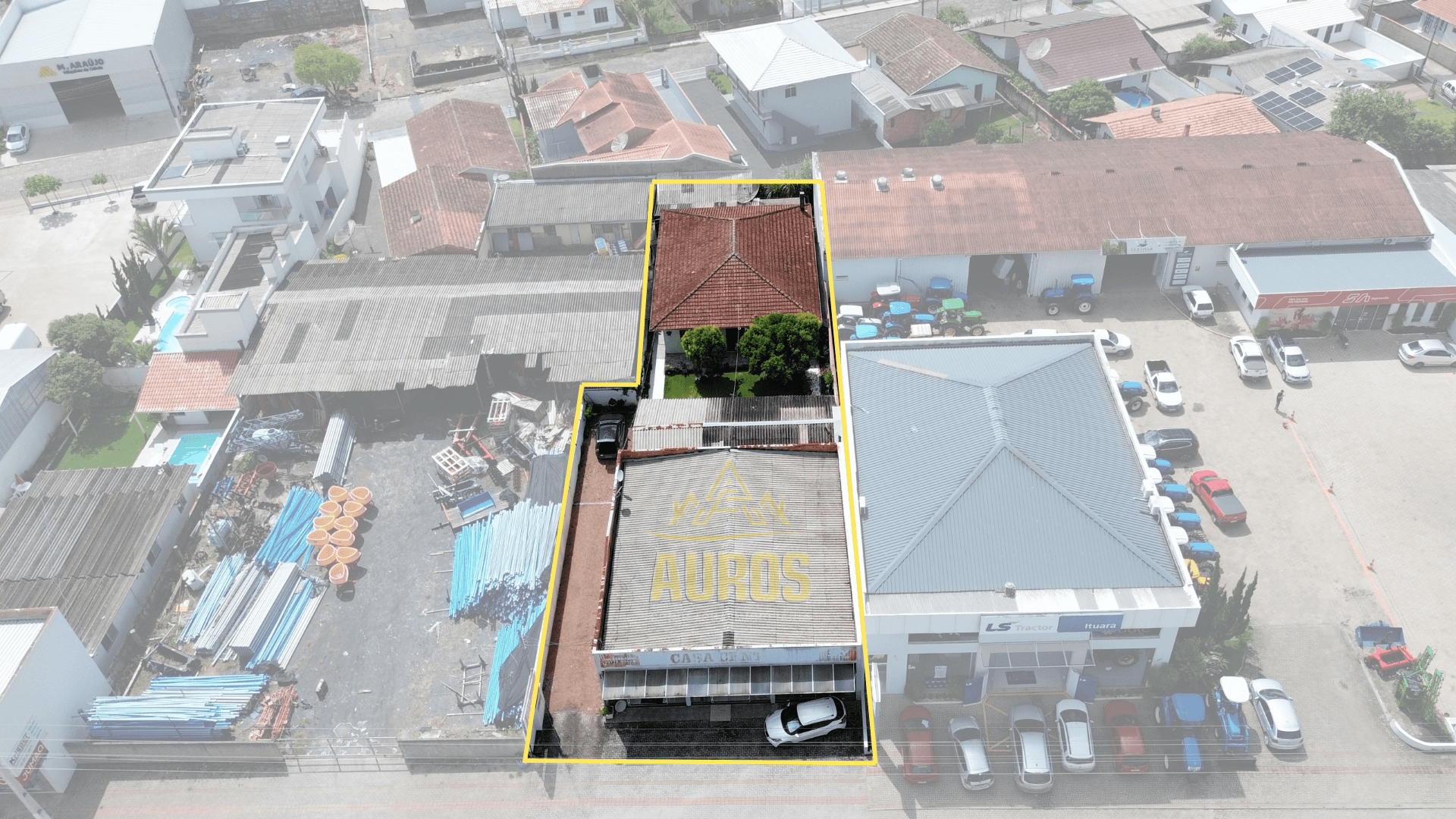 Terreno a venda em Ituporanga com Sala comercial e Casa em alvenaria - Imagem 1