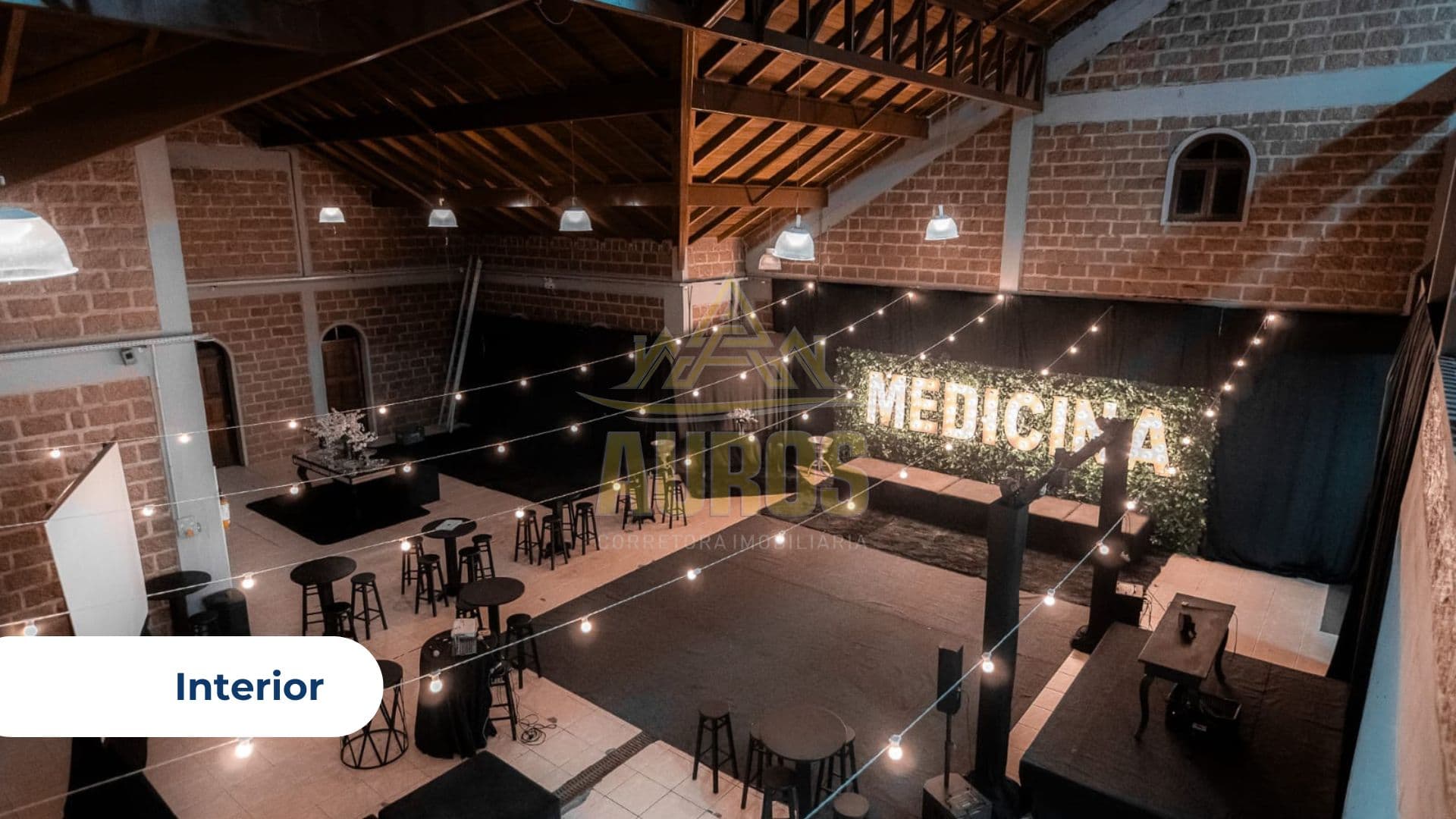 Castelo de Pedra à Venda para Eventos ou Restaurante - Imagem 4