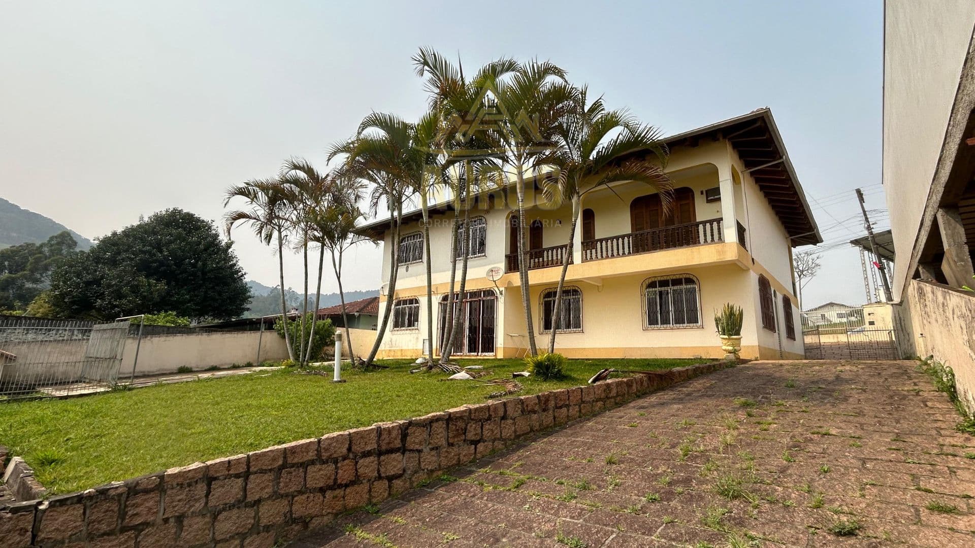 Casa com terreno de 1532m²  - Imagem 1