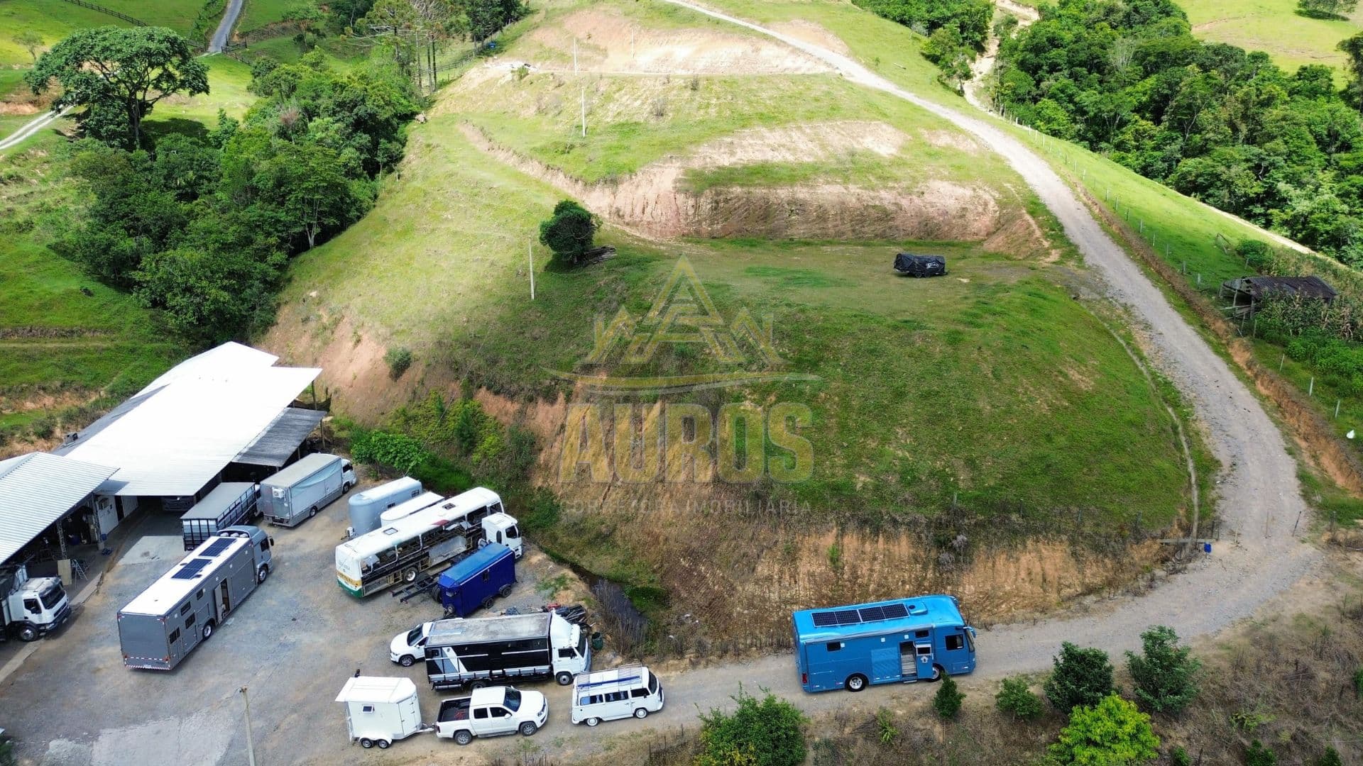 Terreno Rural à Venda em Ribeirão do Tigre | 35.000 m² com Casa, Lagoa e Galpão - Imagem 2