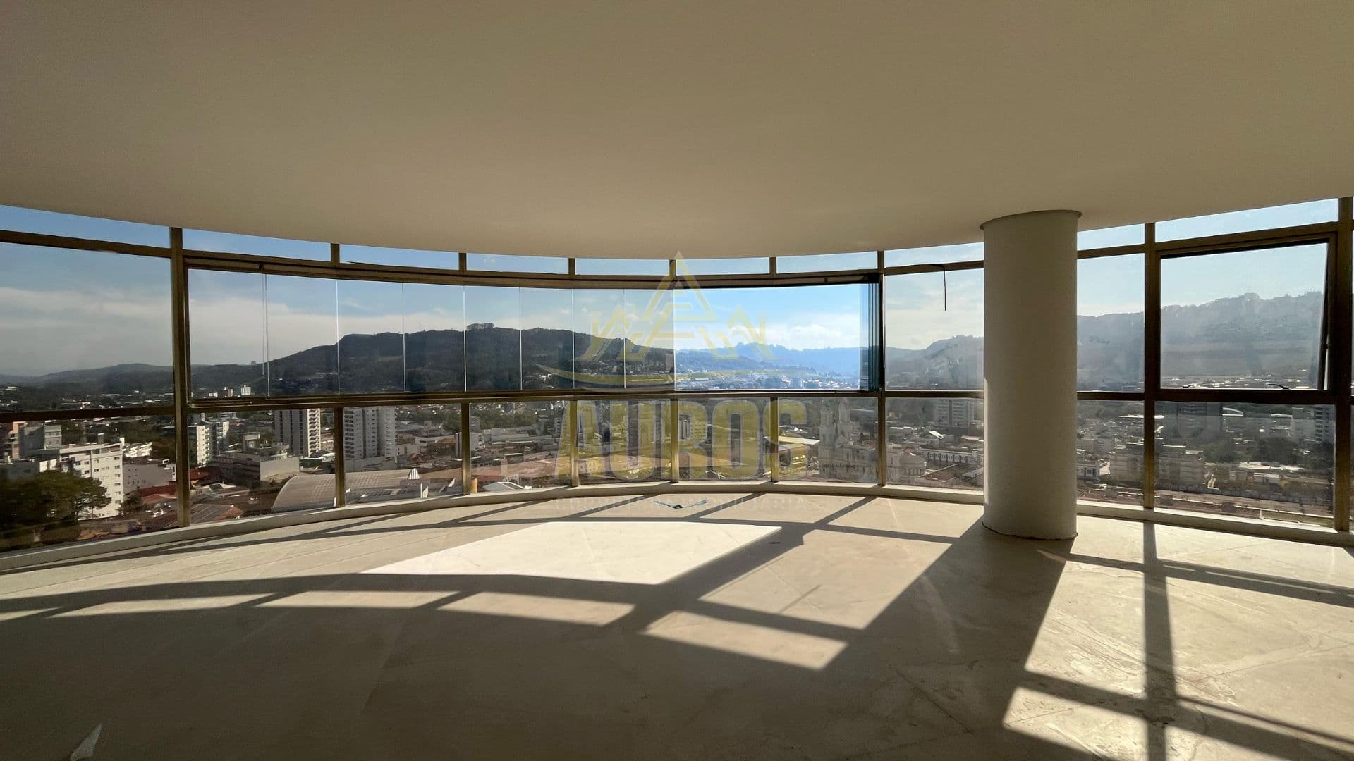 Apartamento de Luxo no Palazzo Di Murano com 359m², 3 Suítes e 4 Vagas de Garagem - Imagem 1