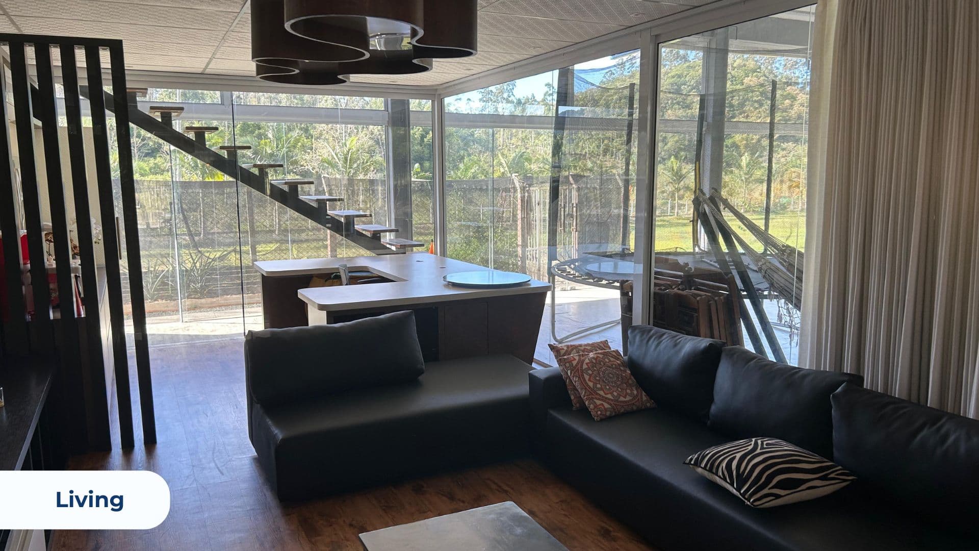 Sítio à venda em Camboriú com 2,1 hectares, piscina aquecida, lagoa - Imagem 9