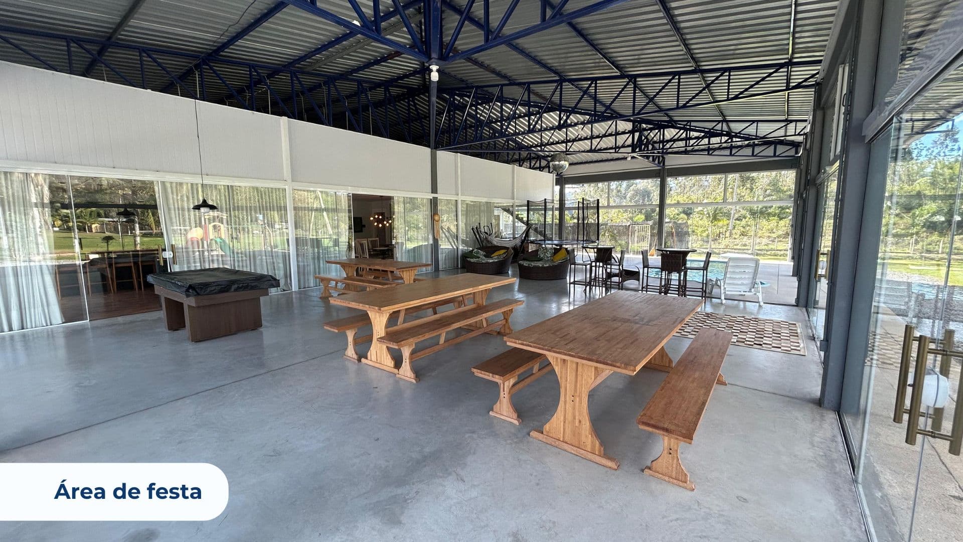 Sítio à venda em Camboriú com 2,1 hectares, piscina aquecida, lagoa - Imagem 4