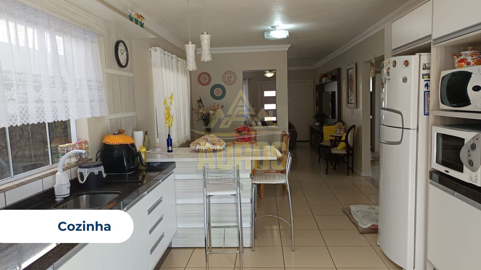 Casa com 3 dormitórios e garagem para 3 carros no Fundo Canoas, Rio do Sul - Imagem 6