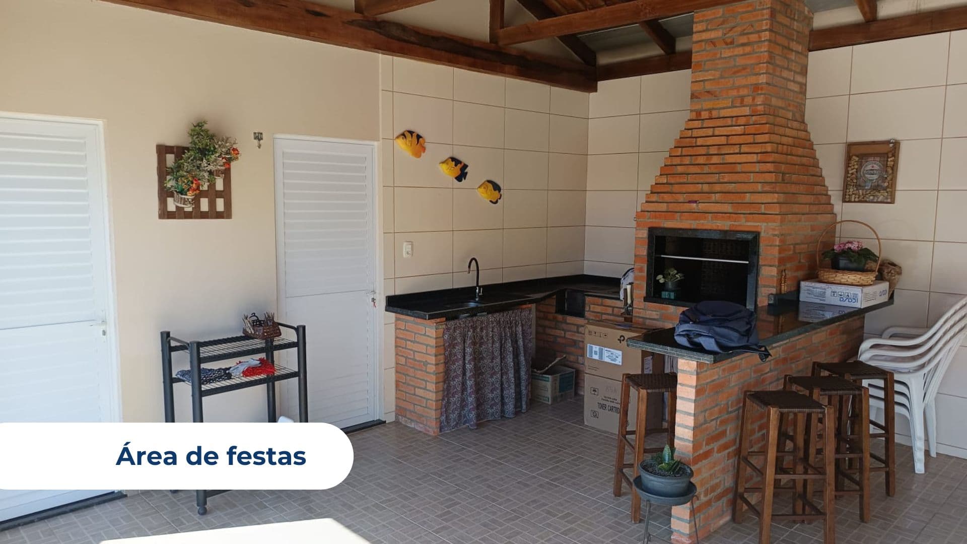 Casa com 3 dormitórios e garagem para 3 carros no Fundo Canoas, Rio do Sul - Imagem 4