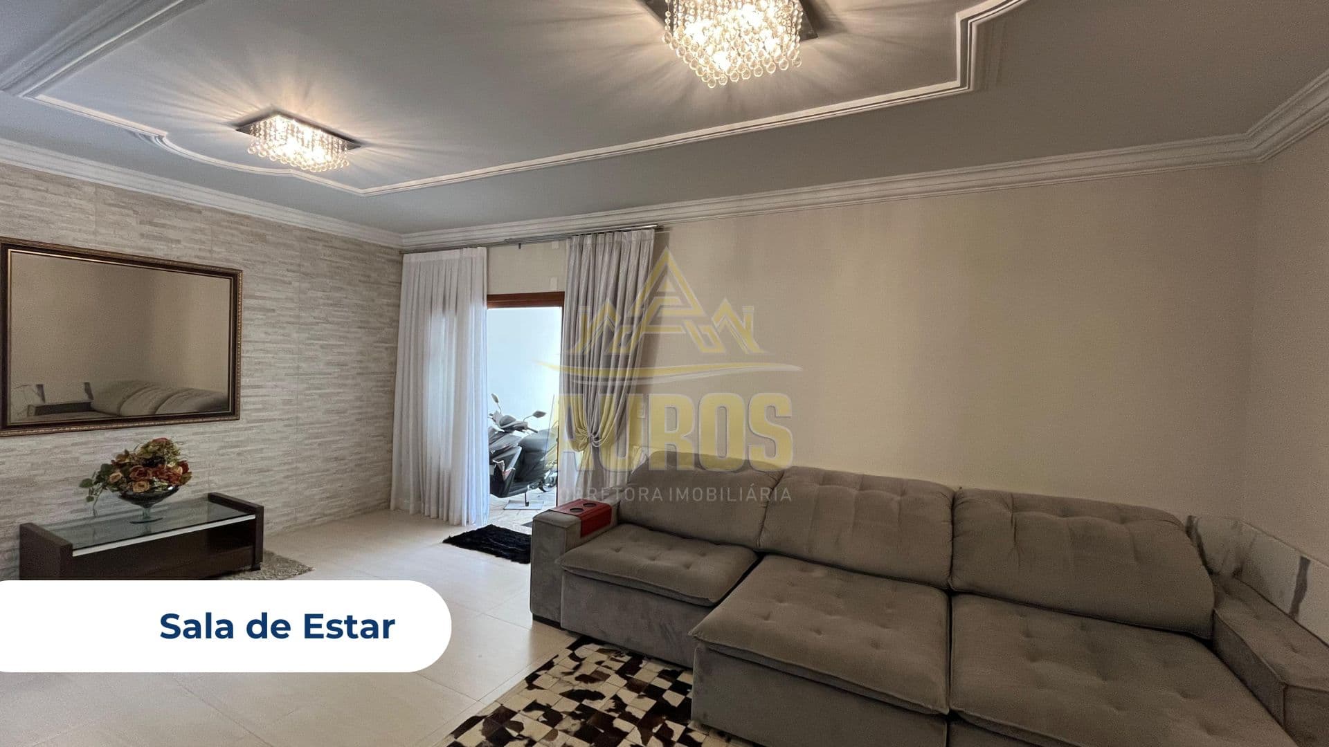 Casa no Taboão à Venda – 305m², 2 Andares - Aceita permuta de menor valor. - Imagem 12