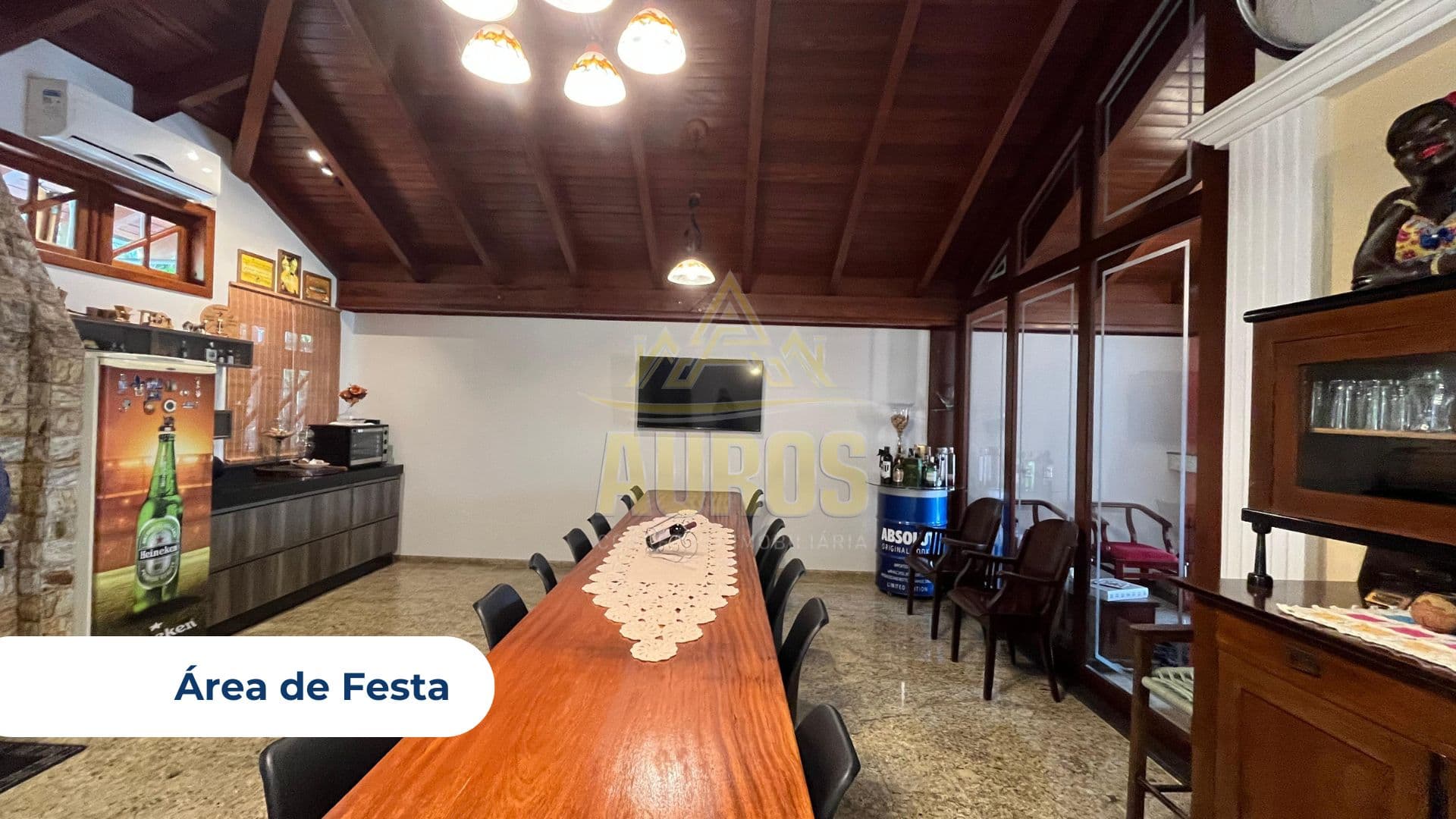 Casa no Taboão à Venda – 305m², 2 Andares - Aceita permuta de menor valor. - Imagem 3