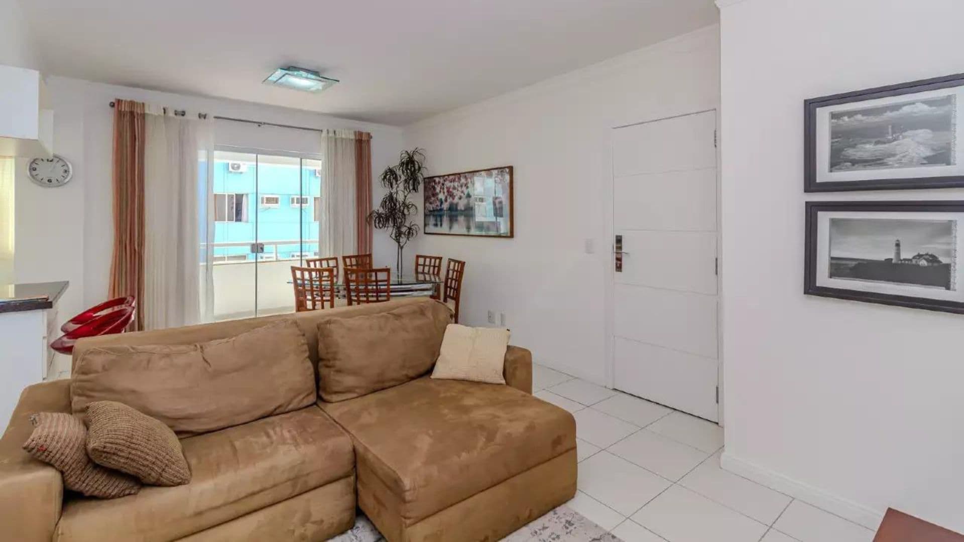 Apartamento mobiliado a 200m do mar em Balneário Camboriú – 3 dormitórios, 2 vagas - Imagem 1