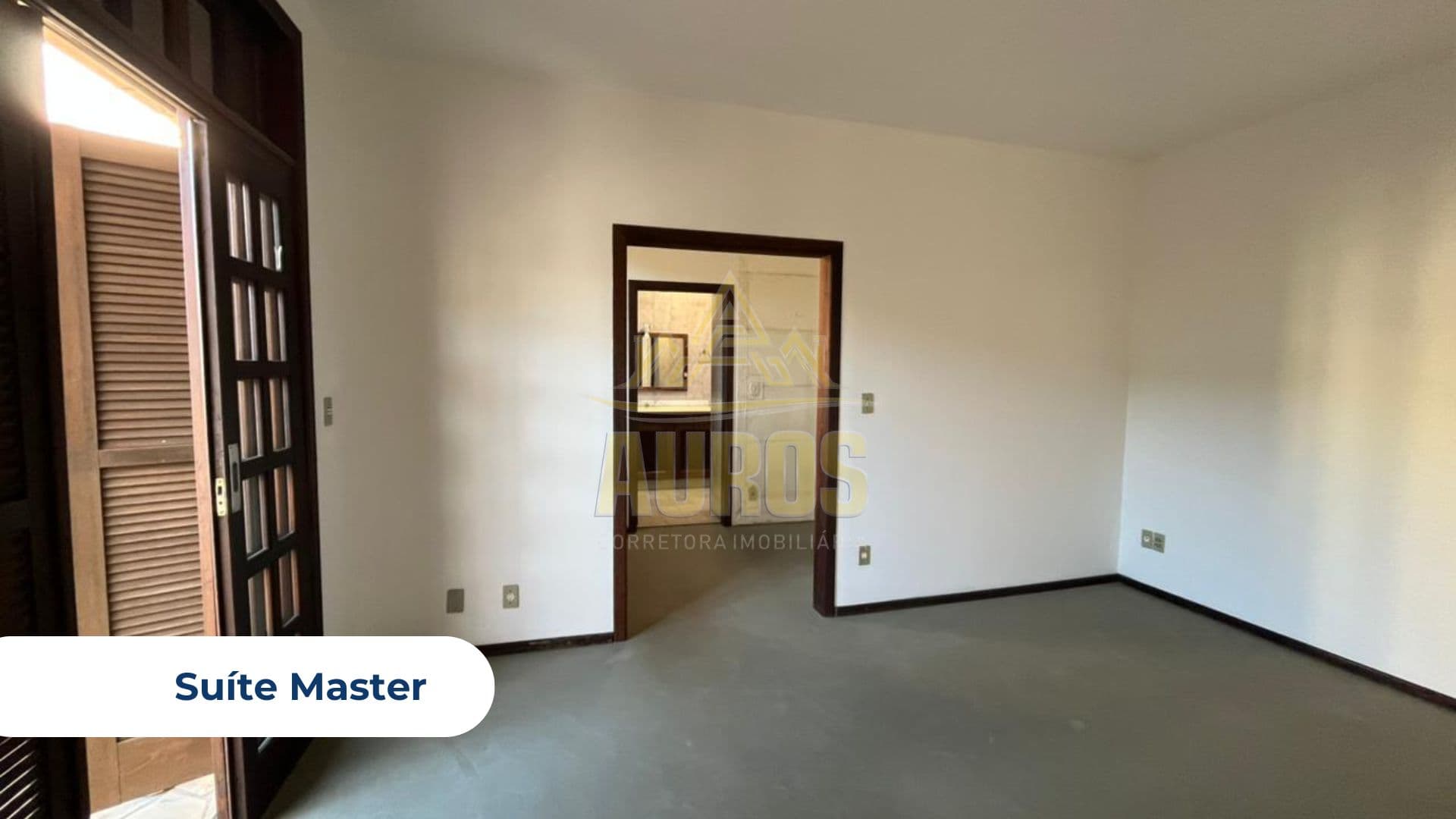 Casa à venda na Ladeira Joaquim Nabuco em Rio do Sul /4 suítes, área de festas e vista para a cidade - Imagem 6