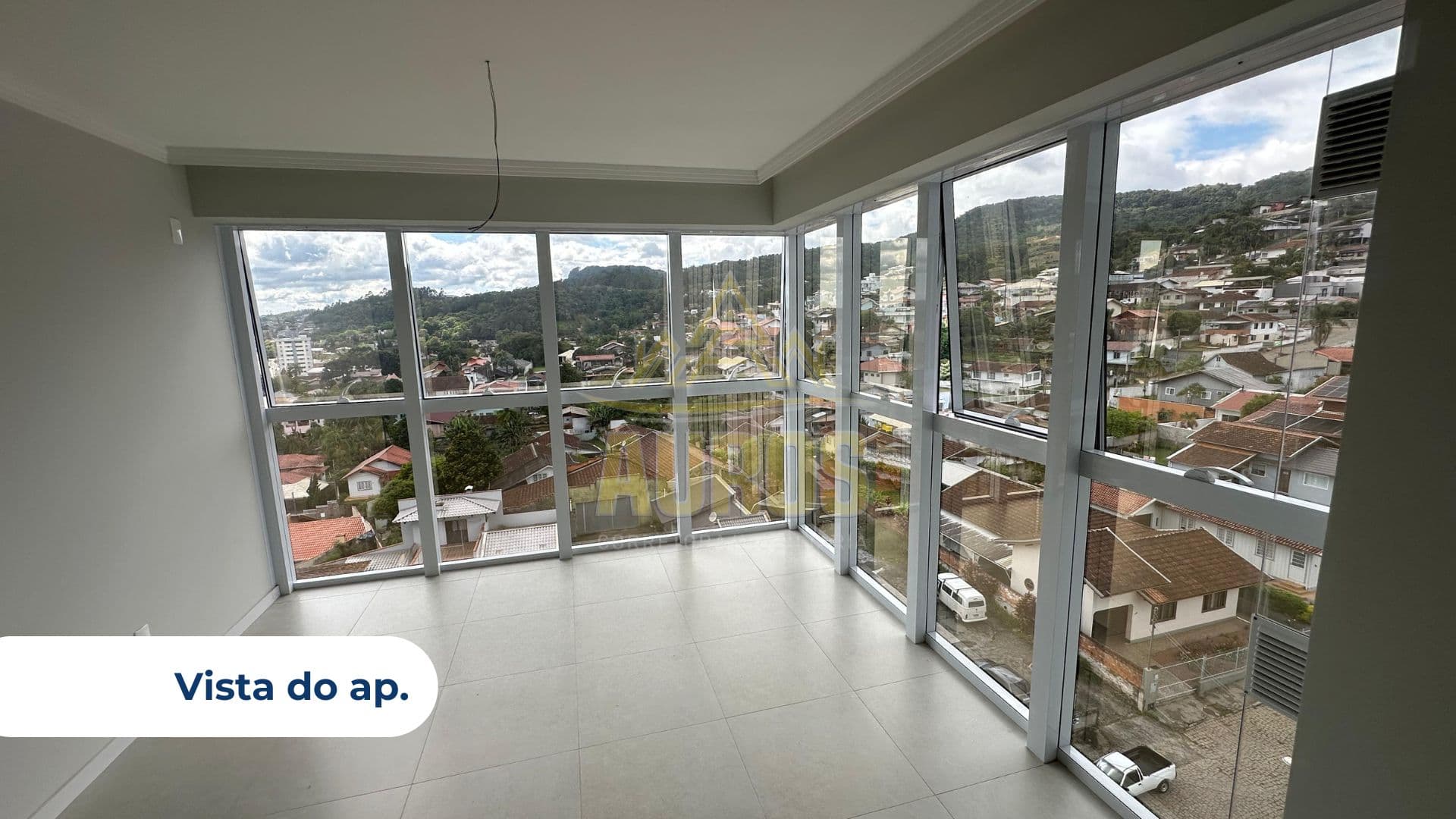 Apartamento de Alto Padrão à Venda no Lago di Garda | 3 Quartos, Suíte, Piscina e Academia – Rio do Sul - Imagem 3