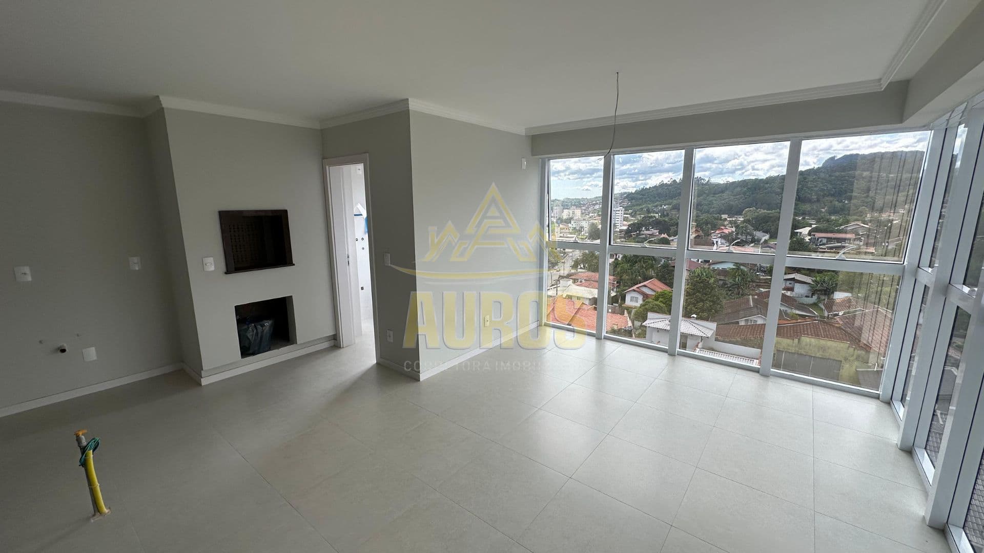 Apartamento de Alto Padrão à Venda no Lago di Garda | 3 Quartos, Suíte, Piscina e Academia – Rio do Sul - Imagem 1