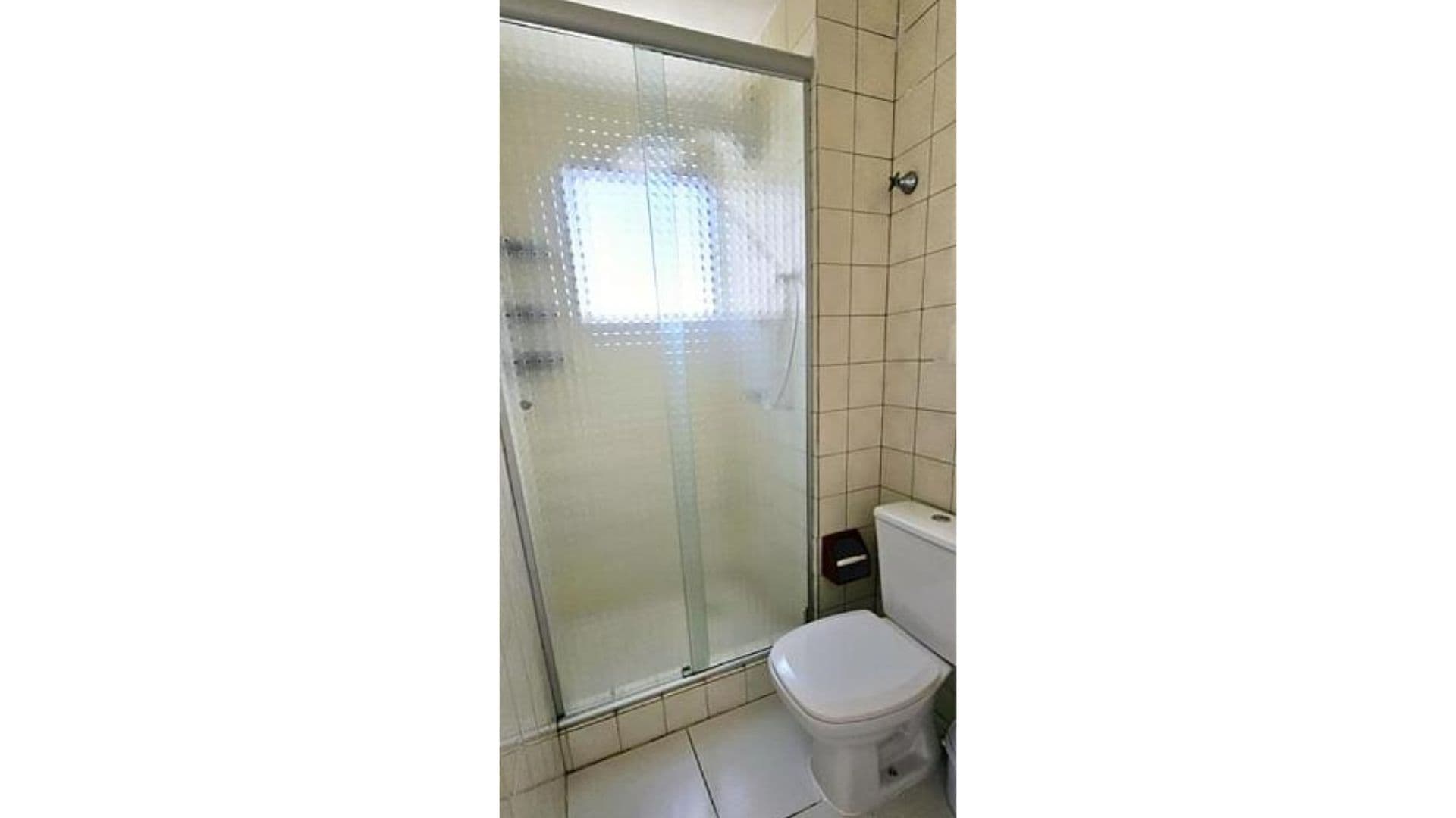 Apartamento a poucos metros do mar na Av. do Estado – Balneário Camboriú - Imagem 5