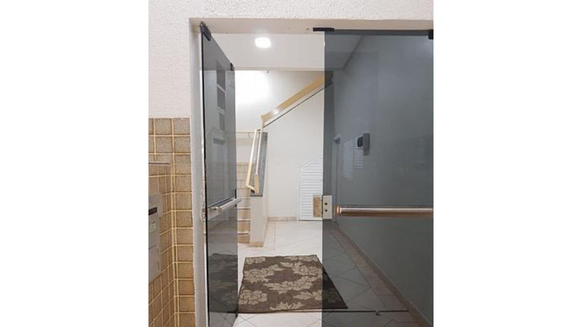 Apartamento a poucos metros do mar na Av. do Estado – Balneário Camboriú - Imagem 6