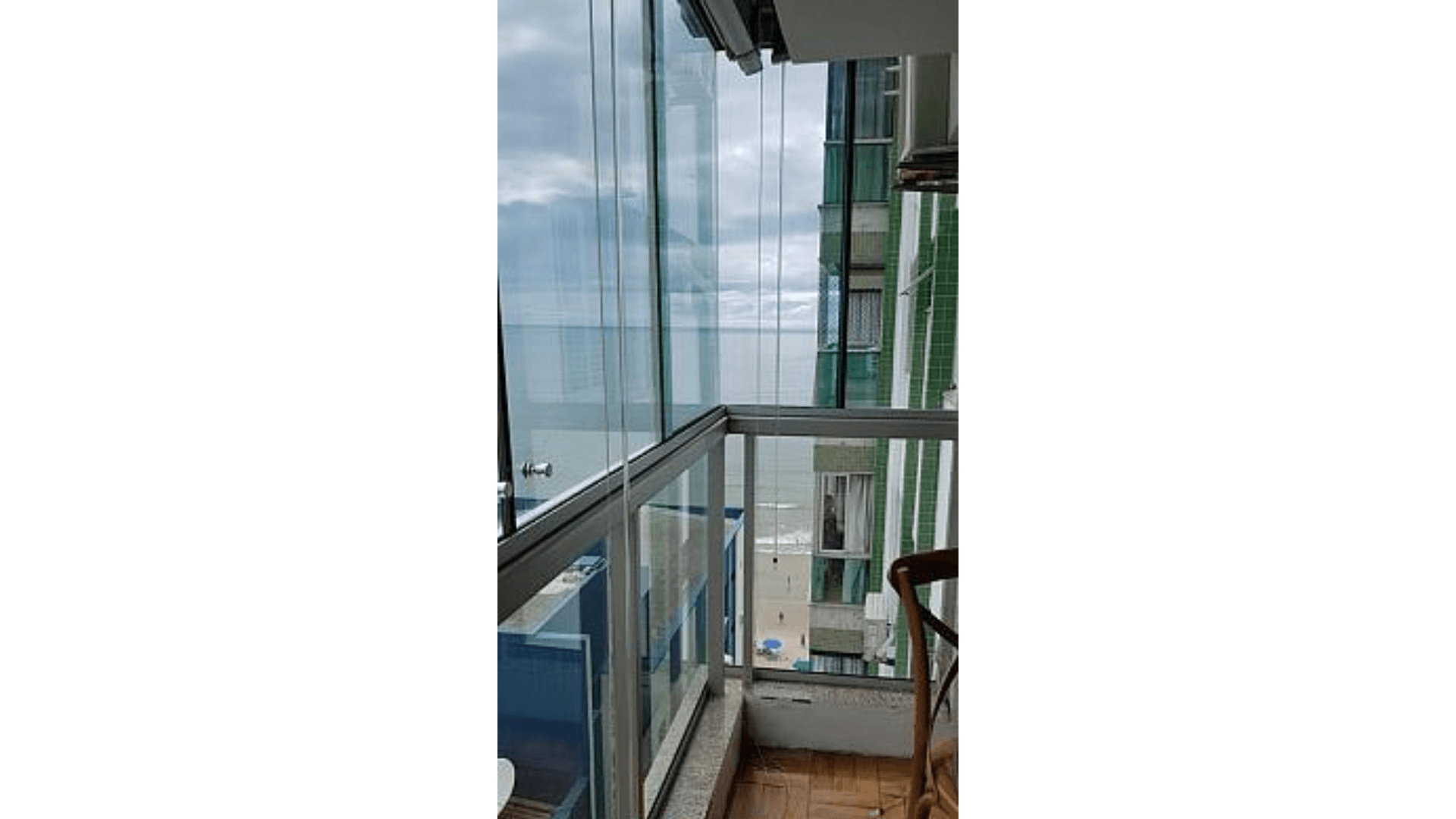 Apartamento frente mar mobiliado no Centro de Balneário Camboriú, a 150m da Roda Gigante. - Imagem 13