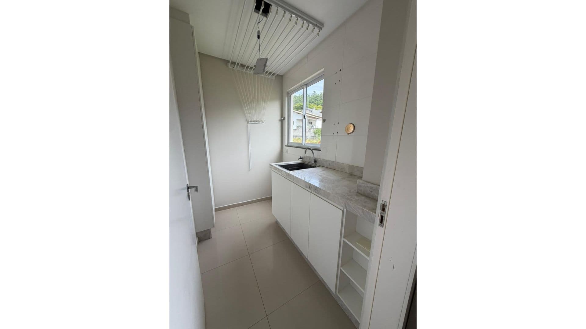 Apartamento Semi Mobiliado no Residencial Florença com Suíte - Imagem 11