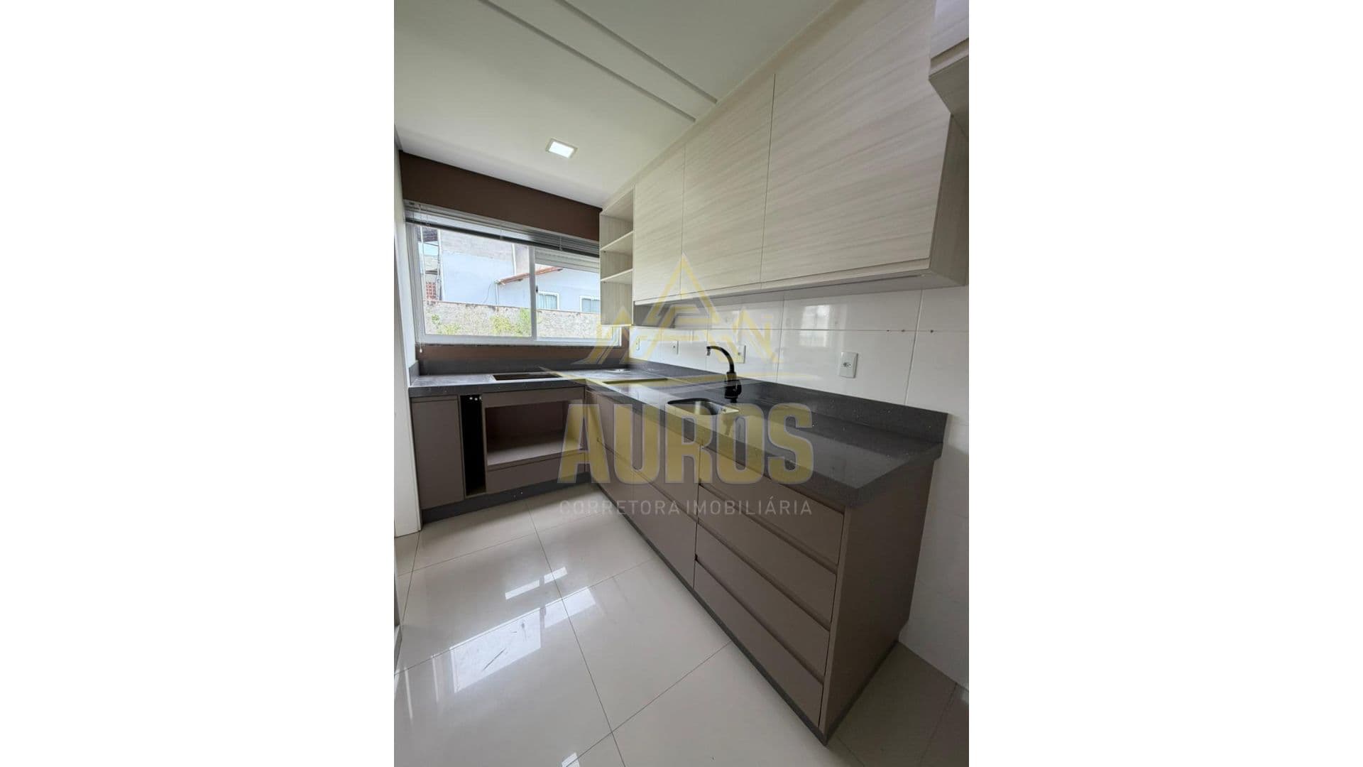 Apartamento Semi Mobiliado no Residencial Florença com Suíte - Imagem 10