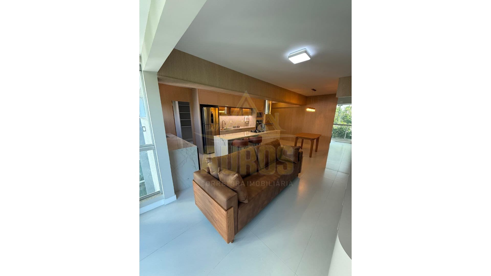 Apartamento recém mobiliado com 1 suíte mais 2 quartos no Edifício Albany, na Avenida Atlântica - Imagem 5