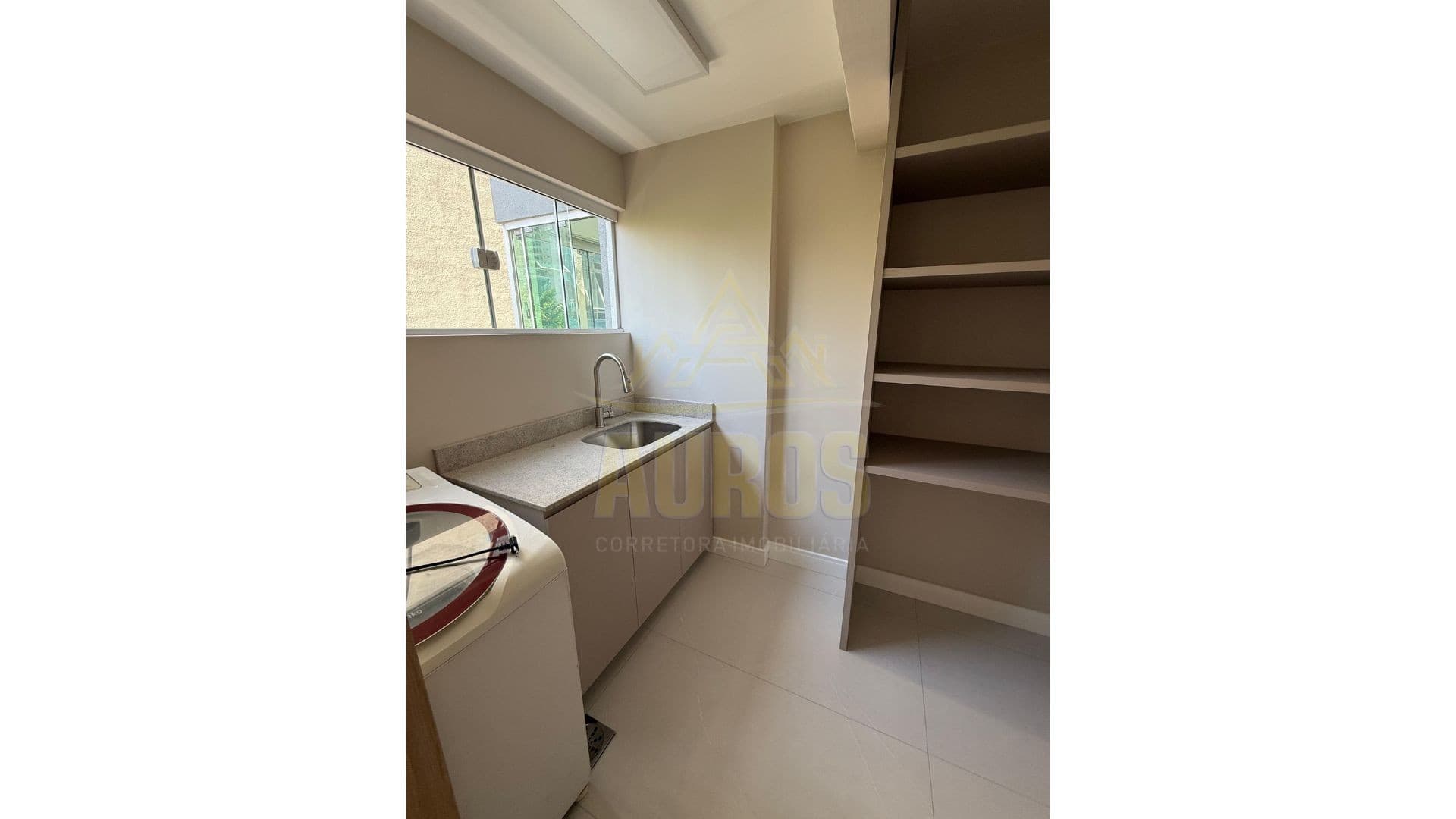 Apartamento recém mobiliado com 1 suíte mais 2 quartos no Edifício Albany, na Avenida Atlântica - Imagem 8