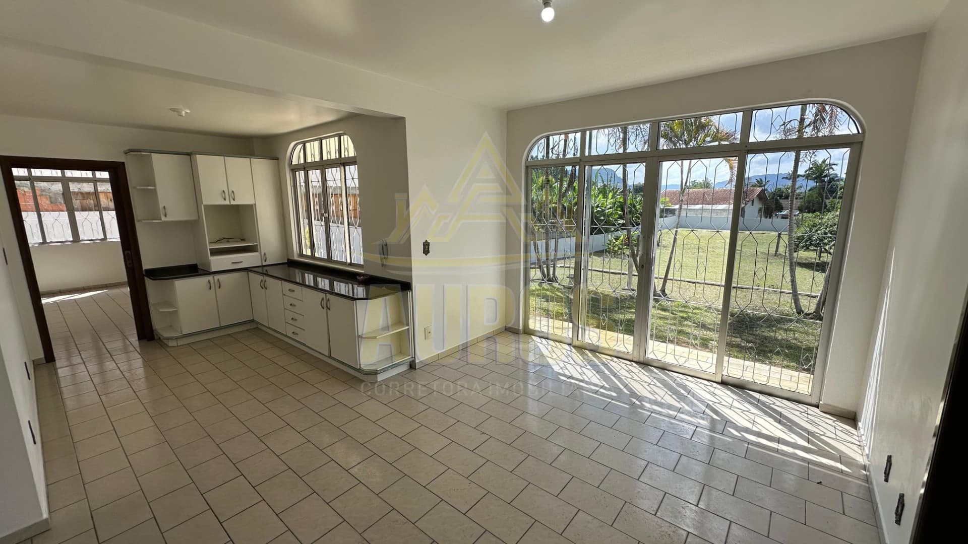 Casa com terreno de 1532m²  - Imagem 8