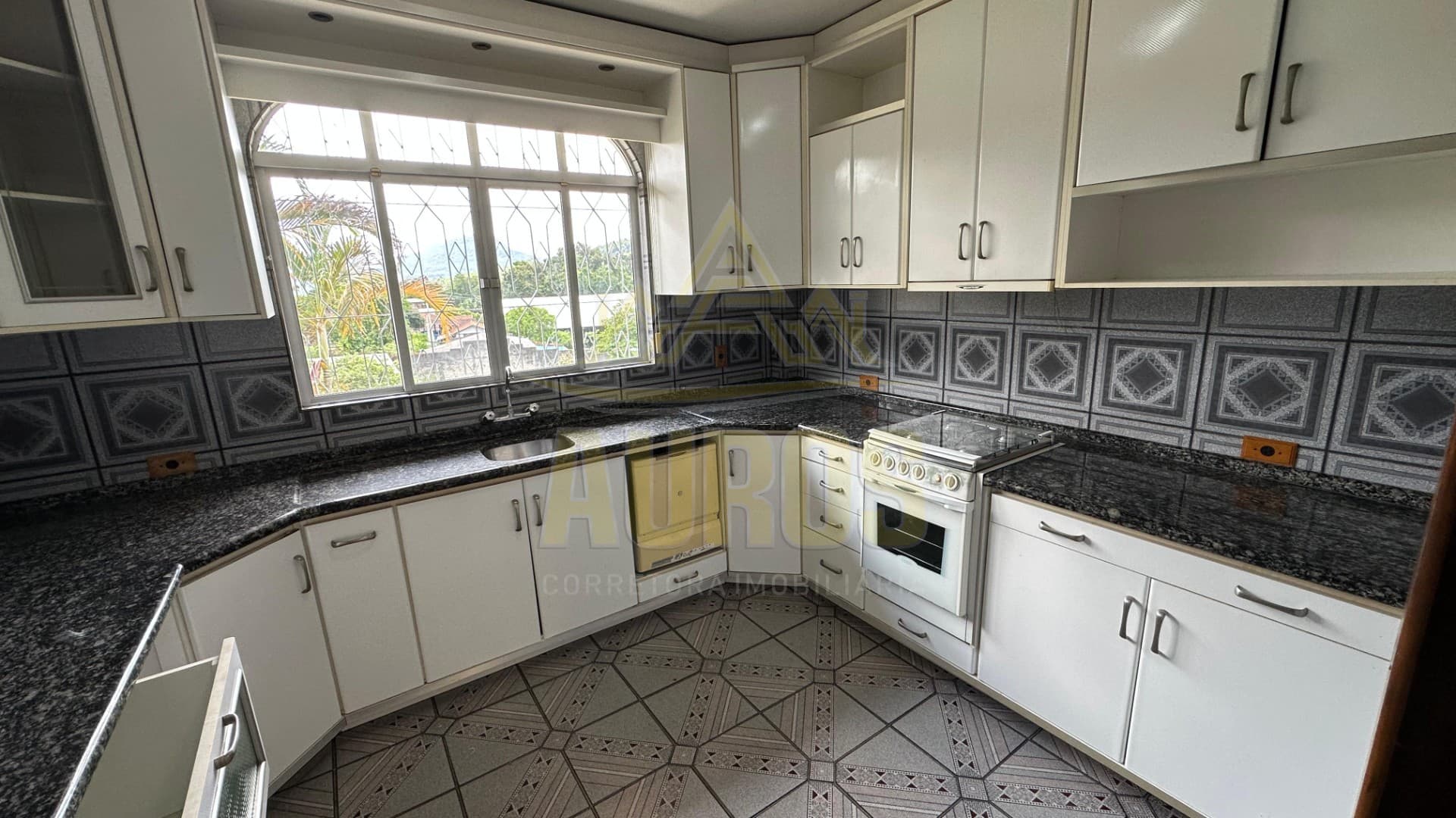 Casa com terreno de 1532m²  - Imagem 9