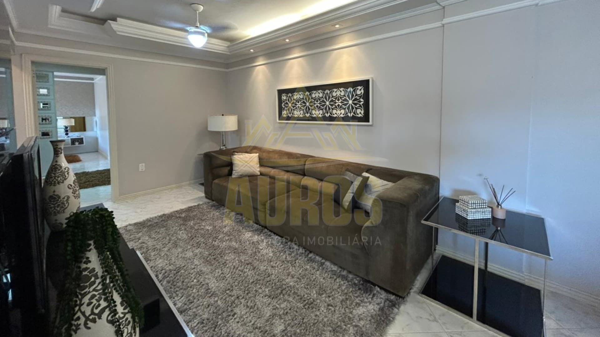 Apartamento mobiliado com 138 m², 1 suíte + 2 dormitórios e vista lateral para o mar em Itapema - Imagem 5