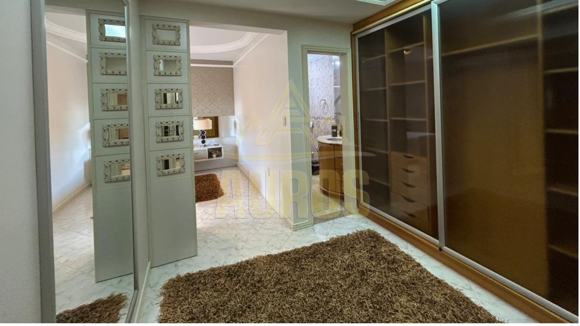 Apartamento mobiliado com 138 m², 1 suíte + 2 dormitórios e vista lateral para o mar em Itapema - Imagem 10