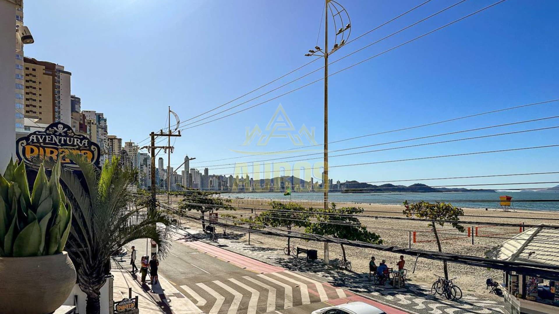 Apartamento Diferenciado e Frente Mar no Edifício Notre Ville - Imagem 3