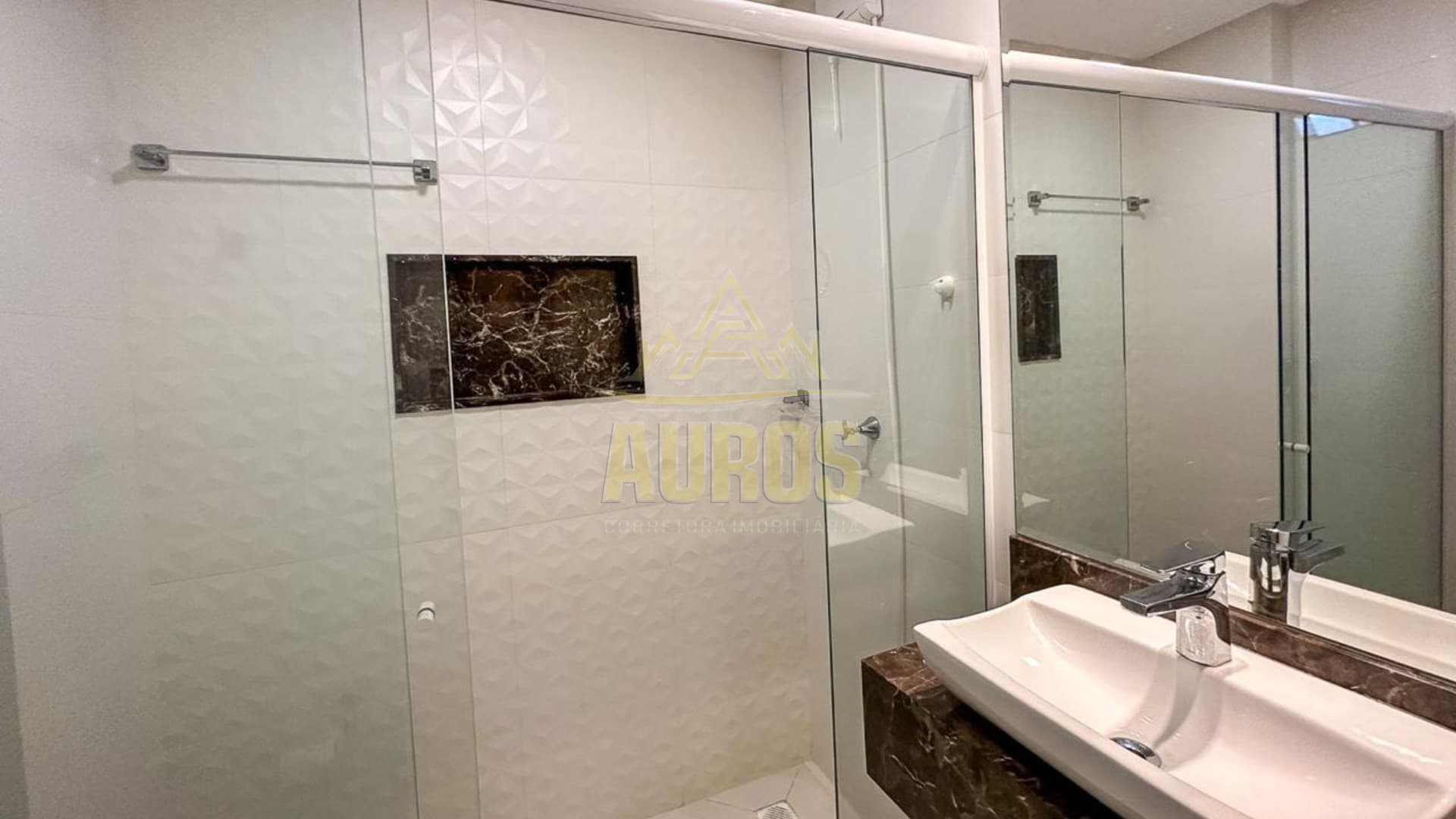 Apartamento Diferenciado e Frente Mar no Edifício Notre Ville - Imagem 14