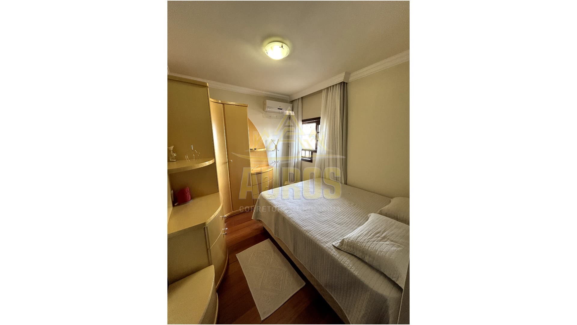 Casa Alto Padrão de 2 pavimentos com piscina  - Imagem 10