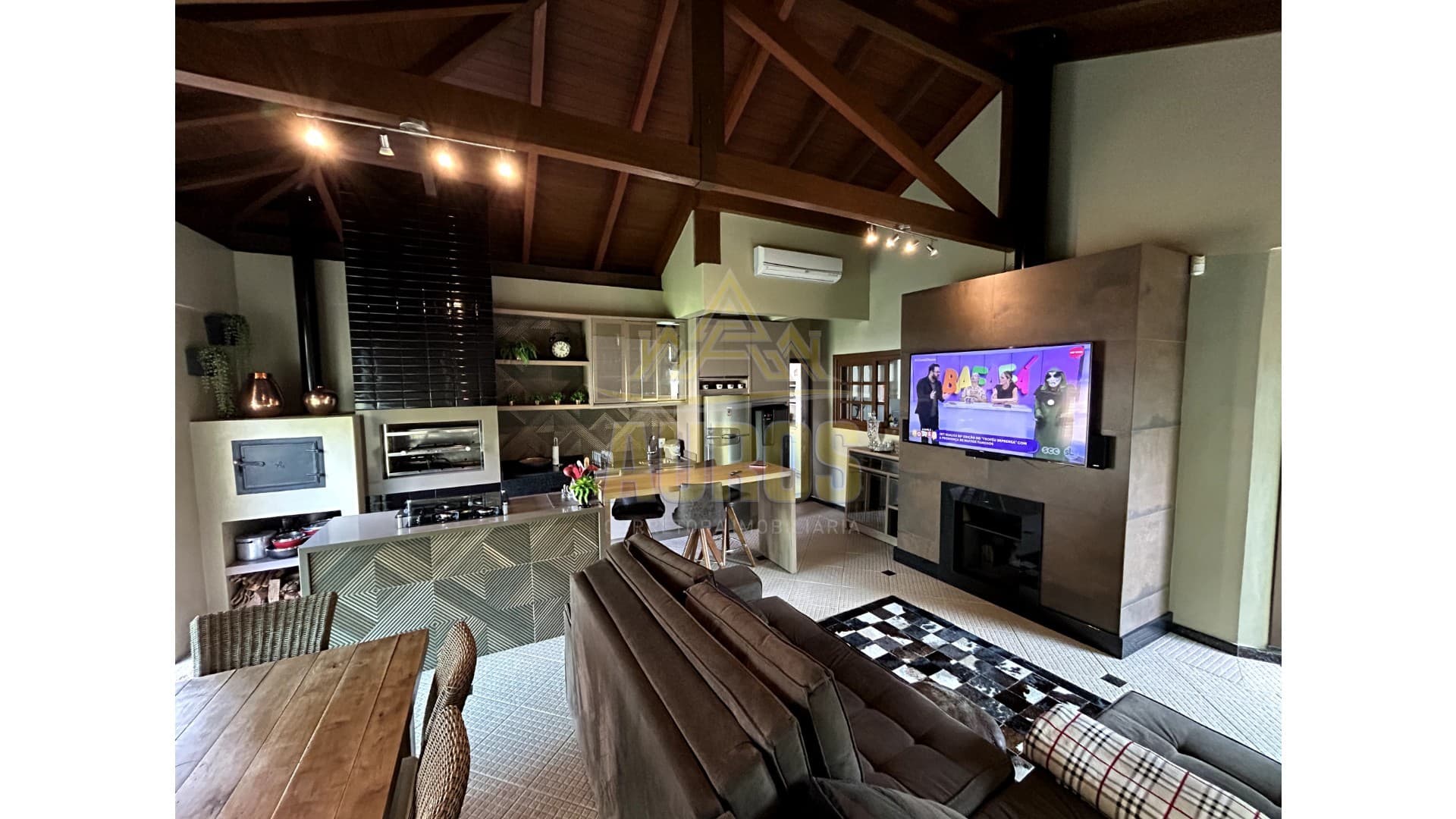 Casa Alto Padrão de 2 pavimentos com piscina  - Imagem 12