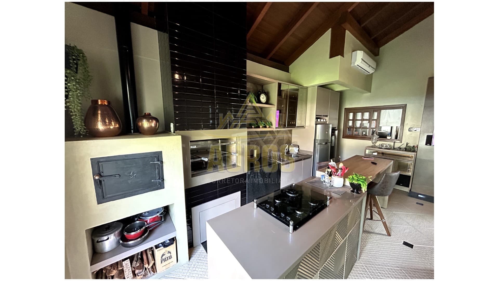 Casa Alto Padrão de 2 pavimentos com piscina  - Imagem 13