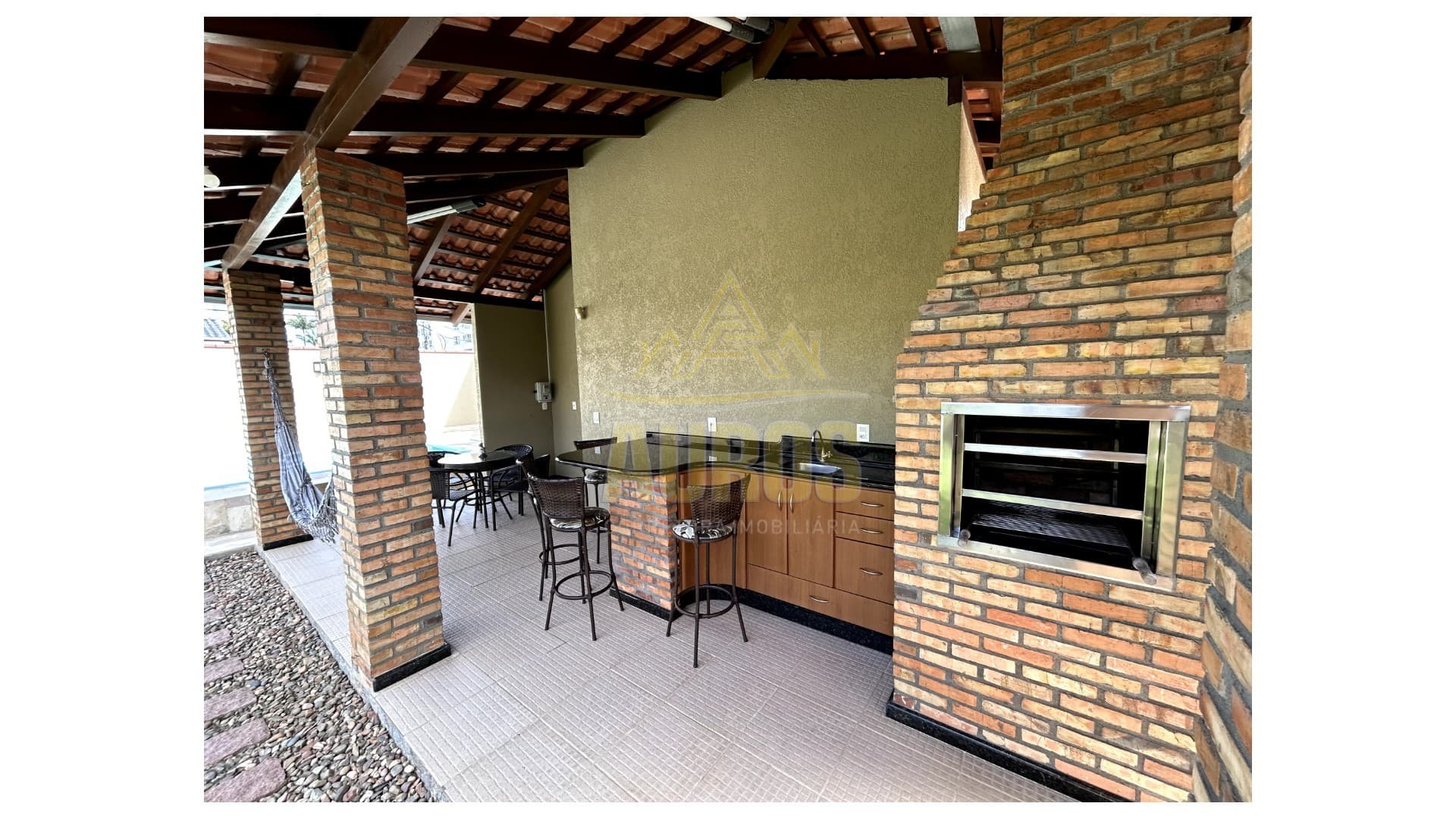 Casa Alto Padrão de 2 pavimentos com piscina  - Imagem 14