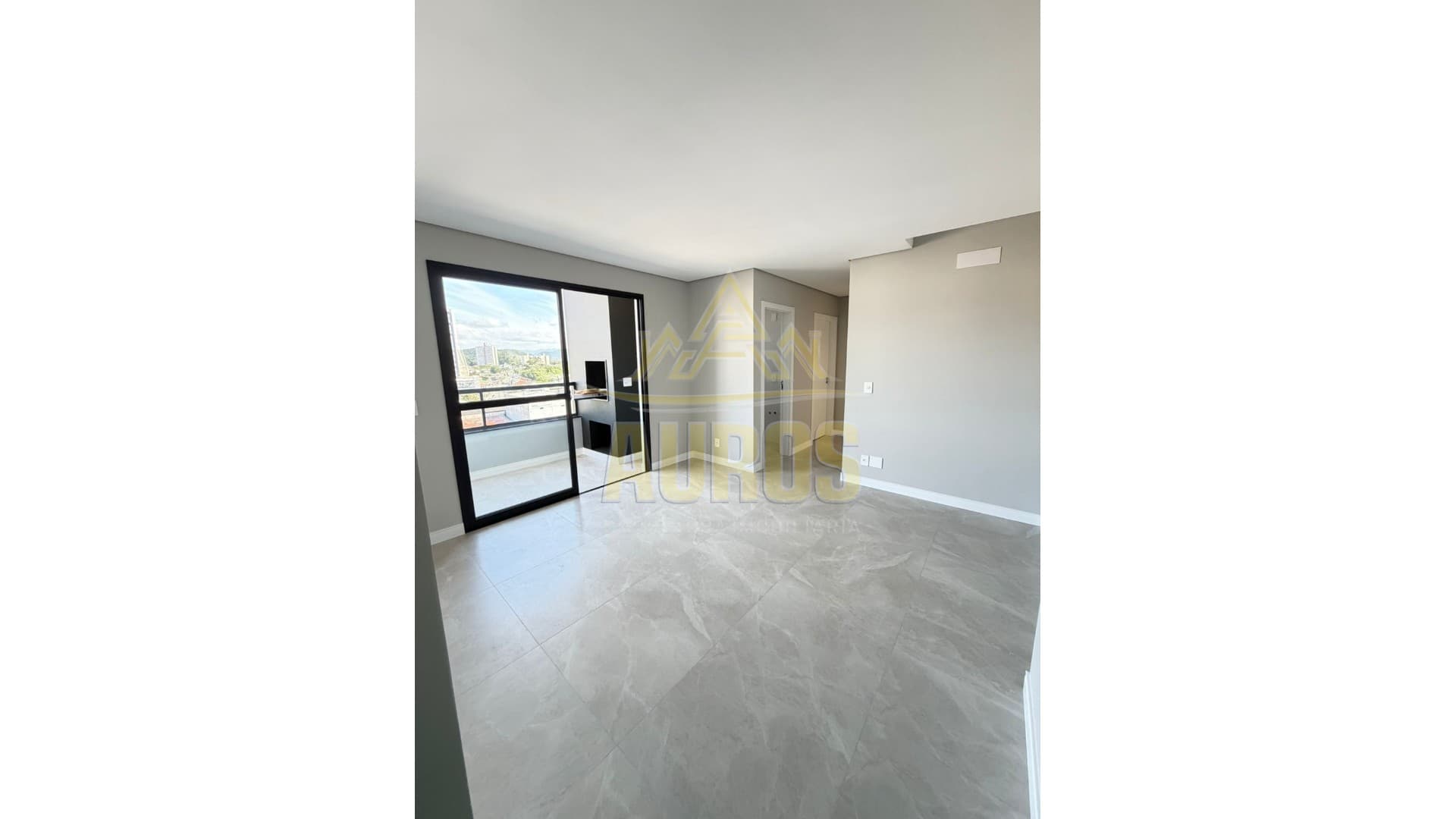 Apartamento no Alameda Jardins em Itajaí - Imagem 2
