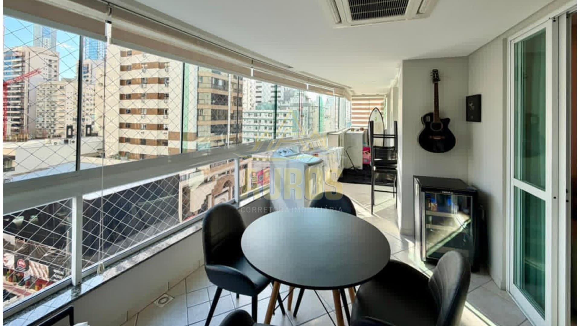 Apartamento no Ed Aspen, na quadra do mar em Balneário Camboriú - Imagem 7