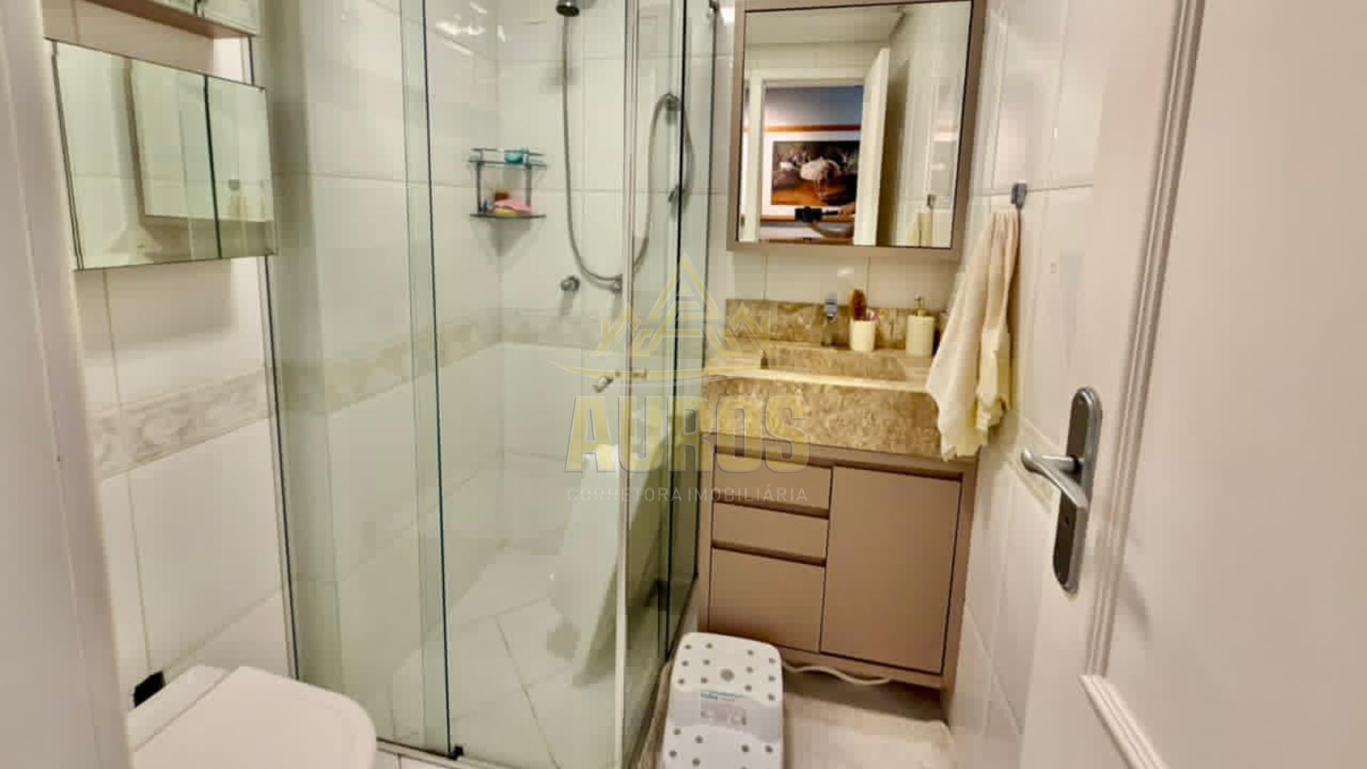 Apartamento no Ed Aspen, na quadra do mar em Balneário Camboriú - Imagem 13