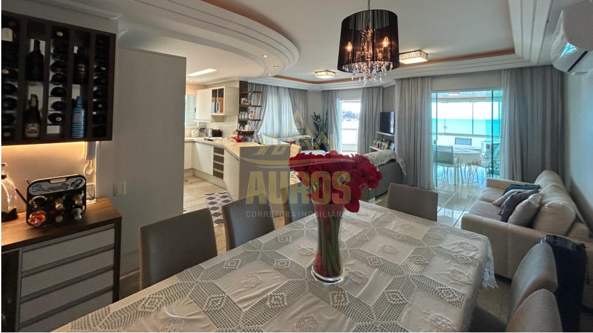 Apartamento frente mar em Itapema, com 162 m² privativos, 3 suítes, pronto para morar - Imagem 4