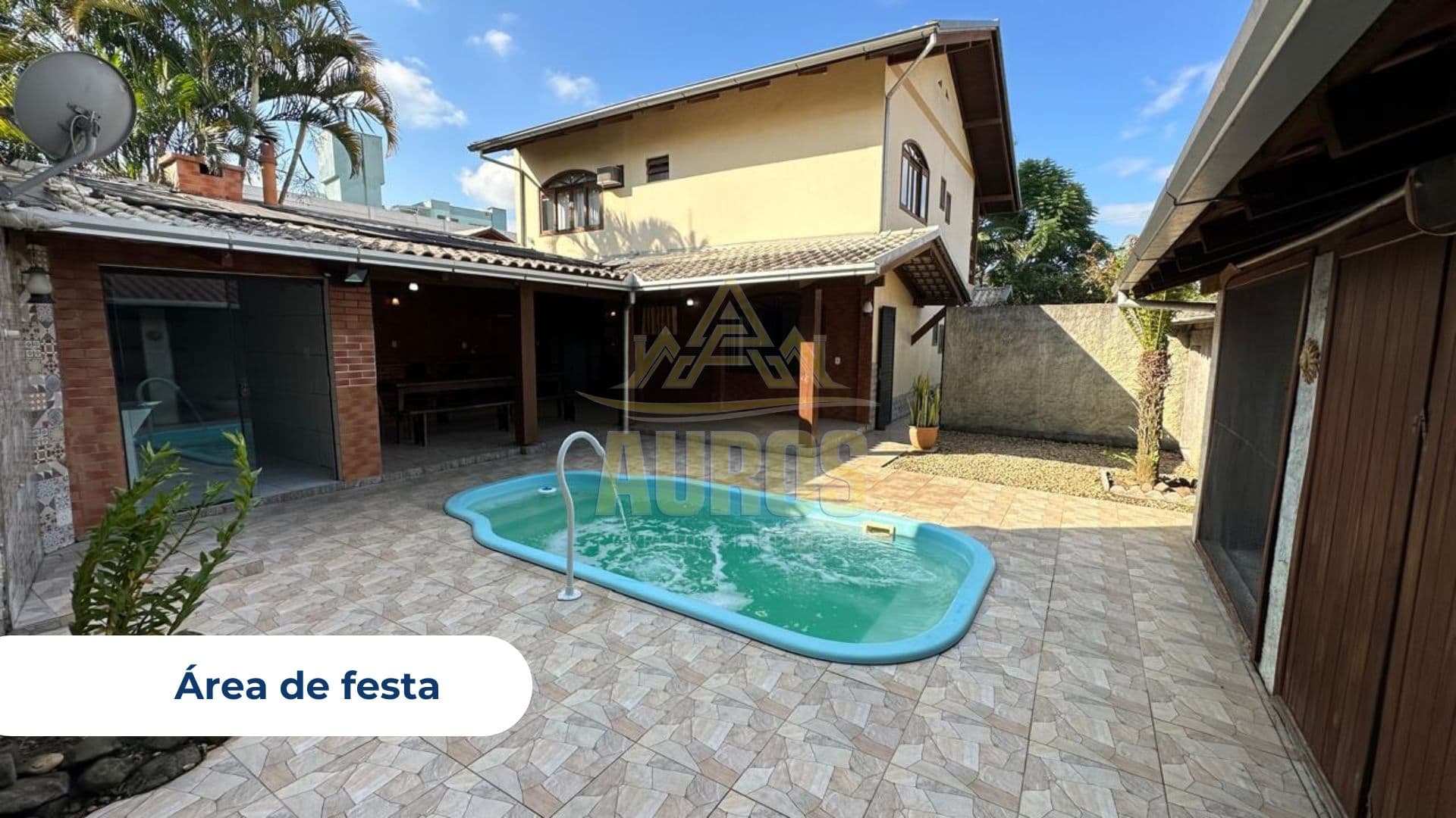Casa ampla com área de lazer completa e piscina aquecida - Rio do Sul - Foto 3