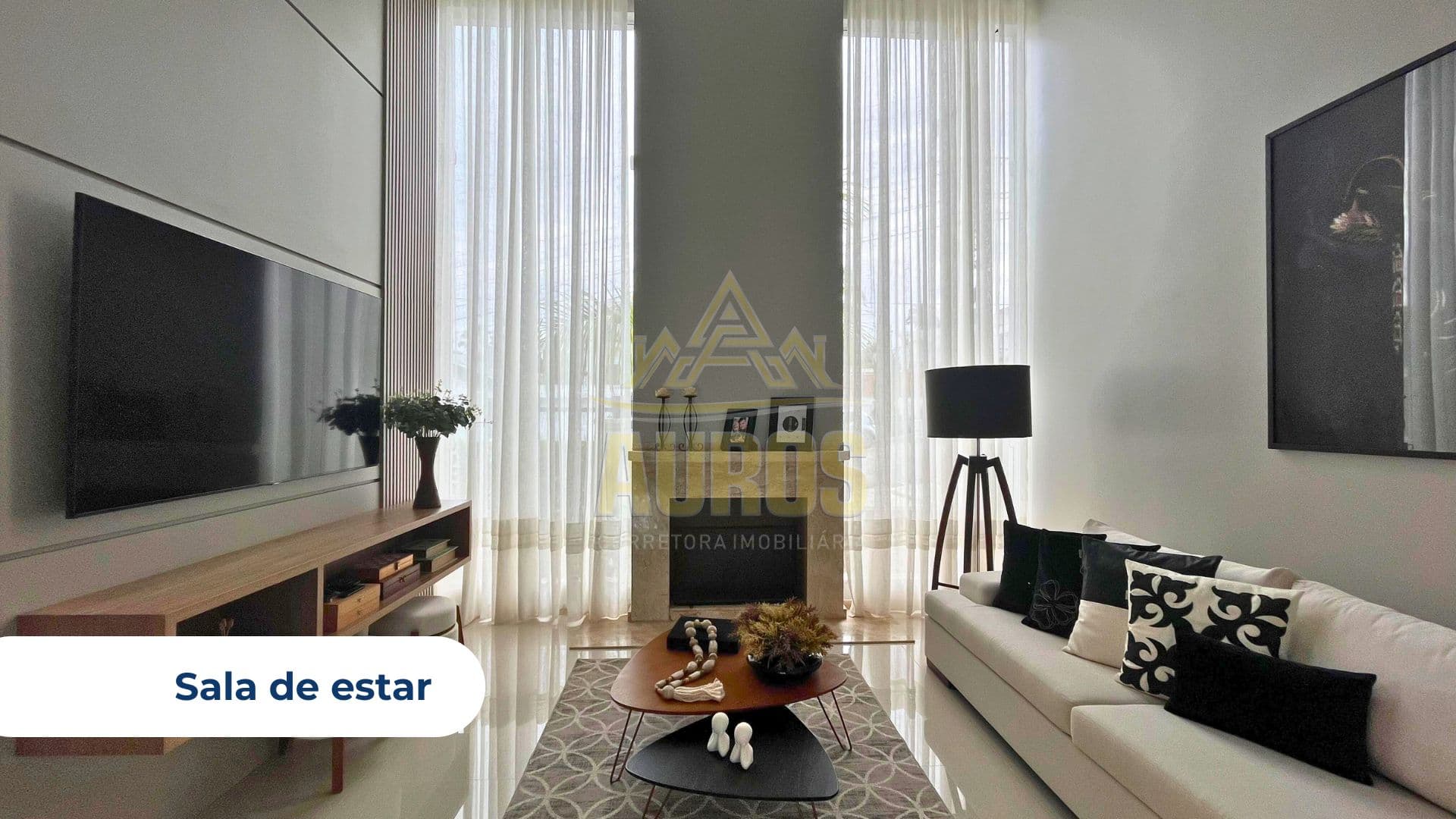 Casa à venda no Jardim Panorama em Rio do Sul – Suíte master, vista panorâmica e alto padrão de acabamento - Foto 2