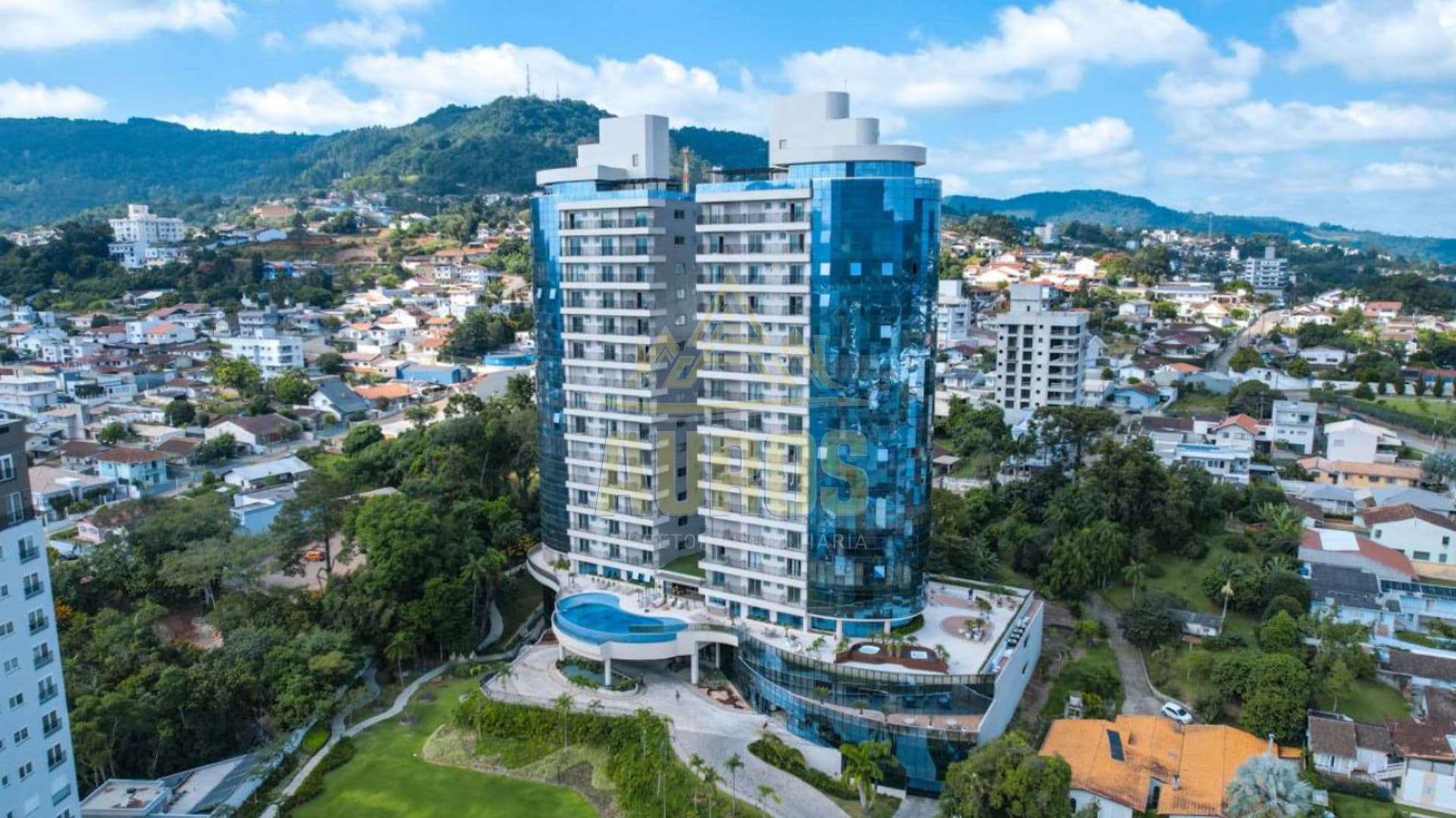 Apartamento de Luxo no Palazzo Di Murano com 359m², 3 Suítes e 4 Vagas de Garagem - Foto 2