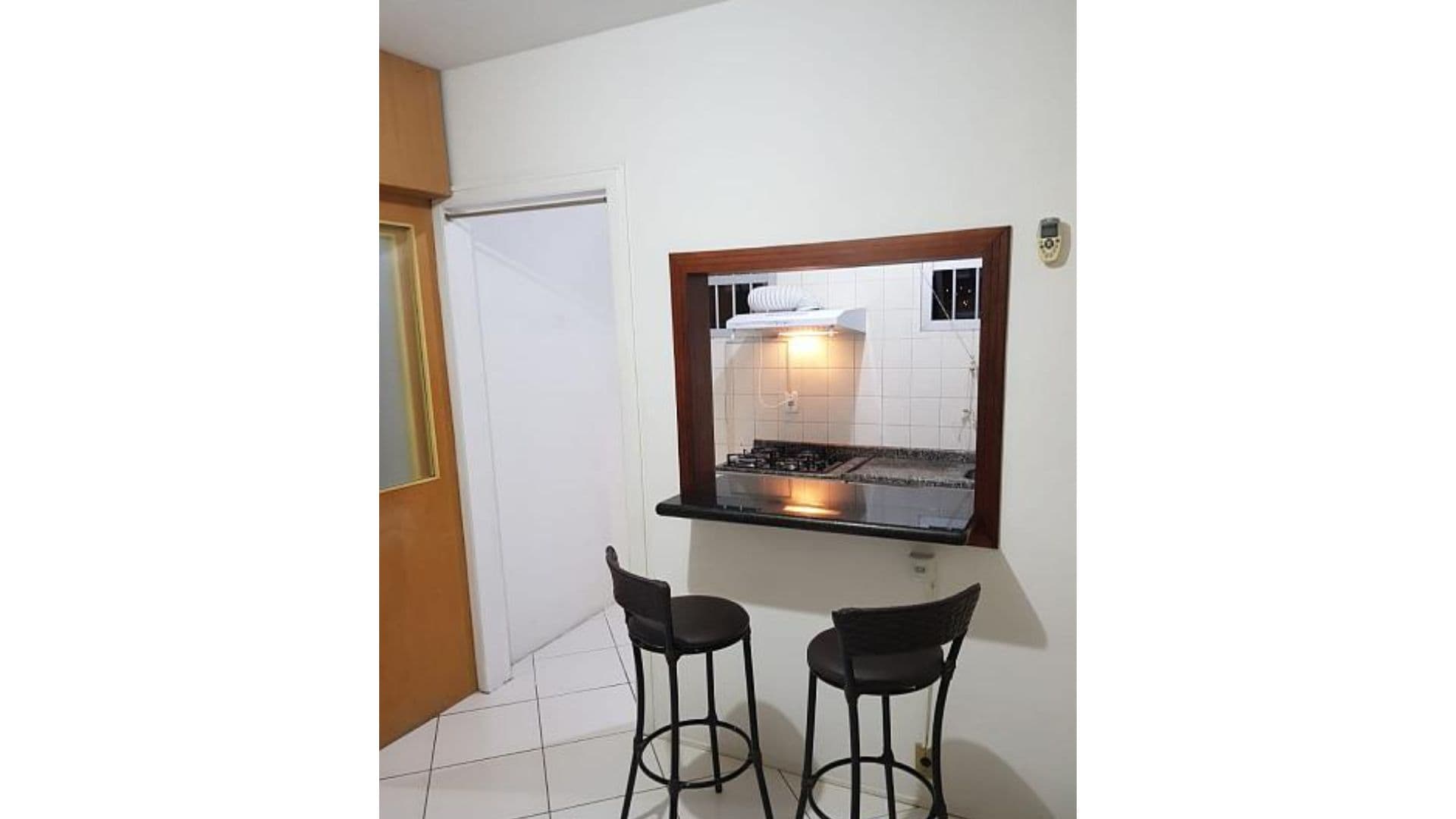Apartamento a poucos metros do mar na Av. do Estado – Balneário Camboriú - Foto 3