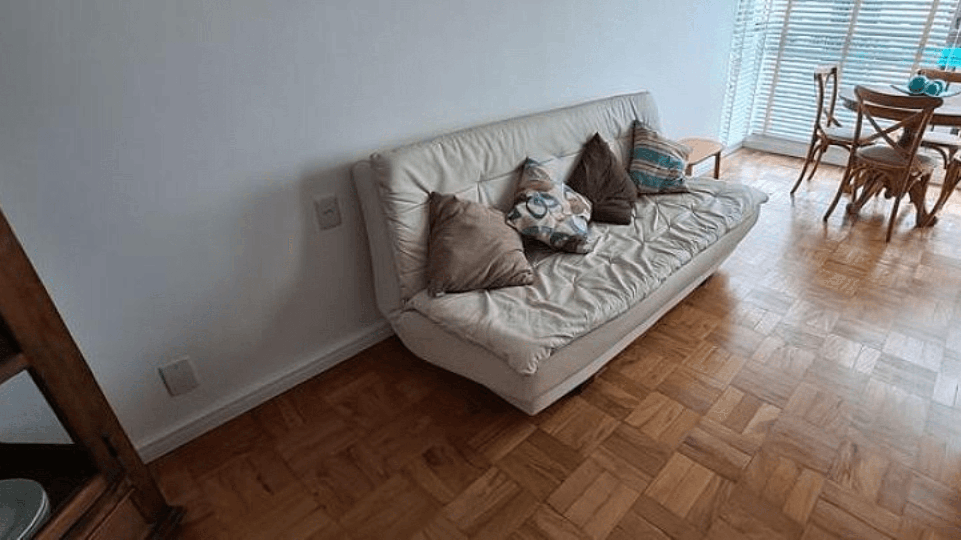 Apartamento frente mar mobiliado no Centro de Balneário Camboriú, a 150m da Roda Gigante. - Foto 4