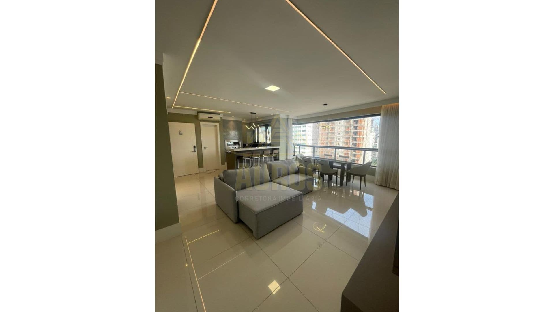 Apartamento com 3 suítes e 3 vagas no Edifício Merithamon em Balneário Camboriú - Foto 2