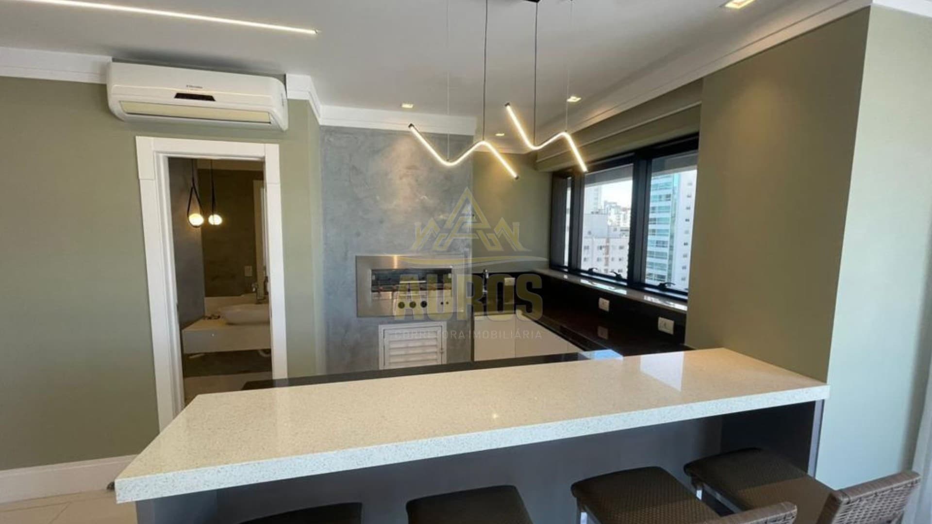 Apartamento com 3 suítes e 3 vagas no Edifício Merithamon em Balneário Camboriú - Foto 4