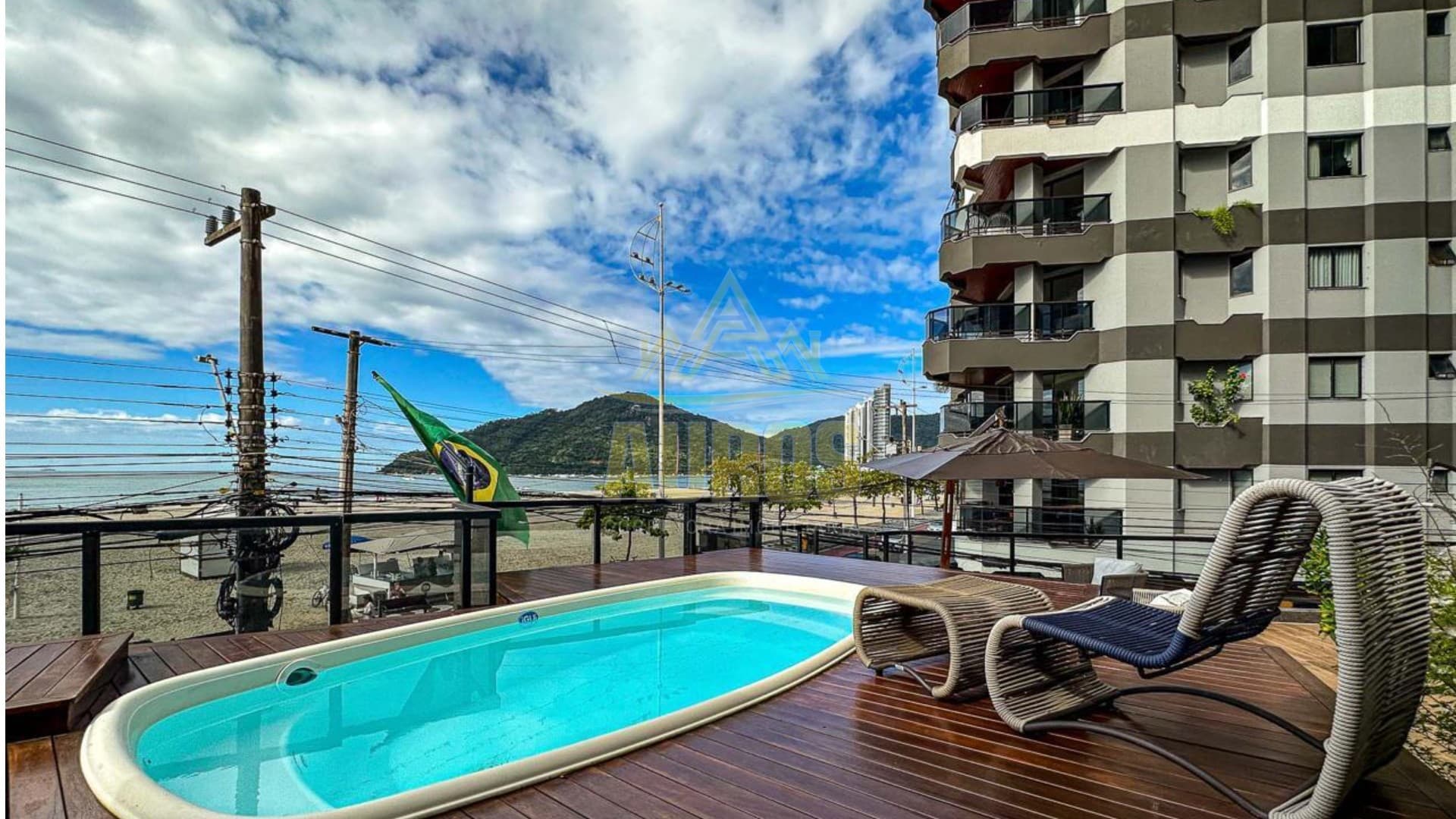 Apartamento Diferenciado e Frente Mar no Edifício Notre Ville