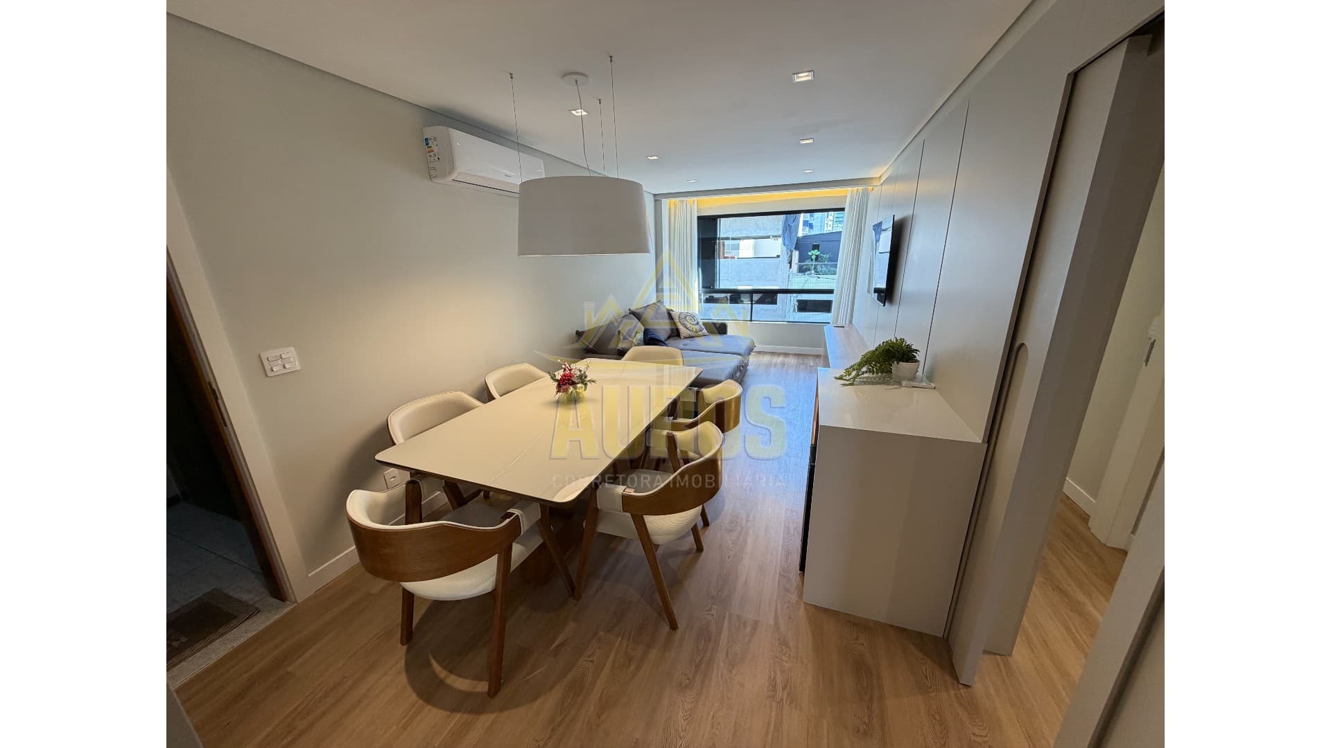 Apartamento Reformado, Mobiliado e Decorado no Centro de Balneário Camboriú - Foto 3