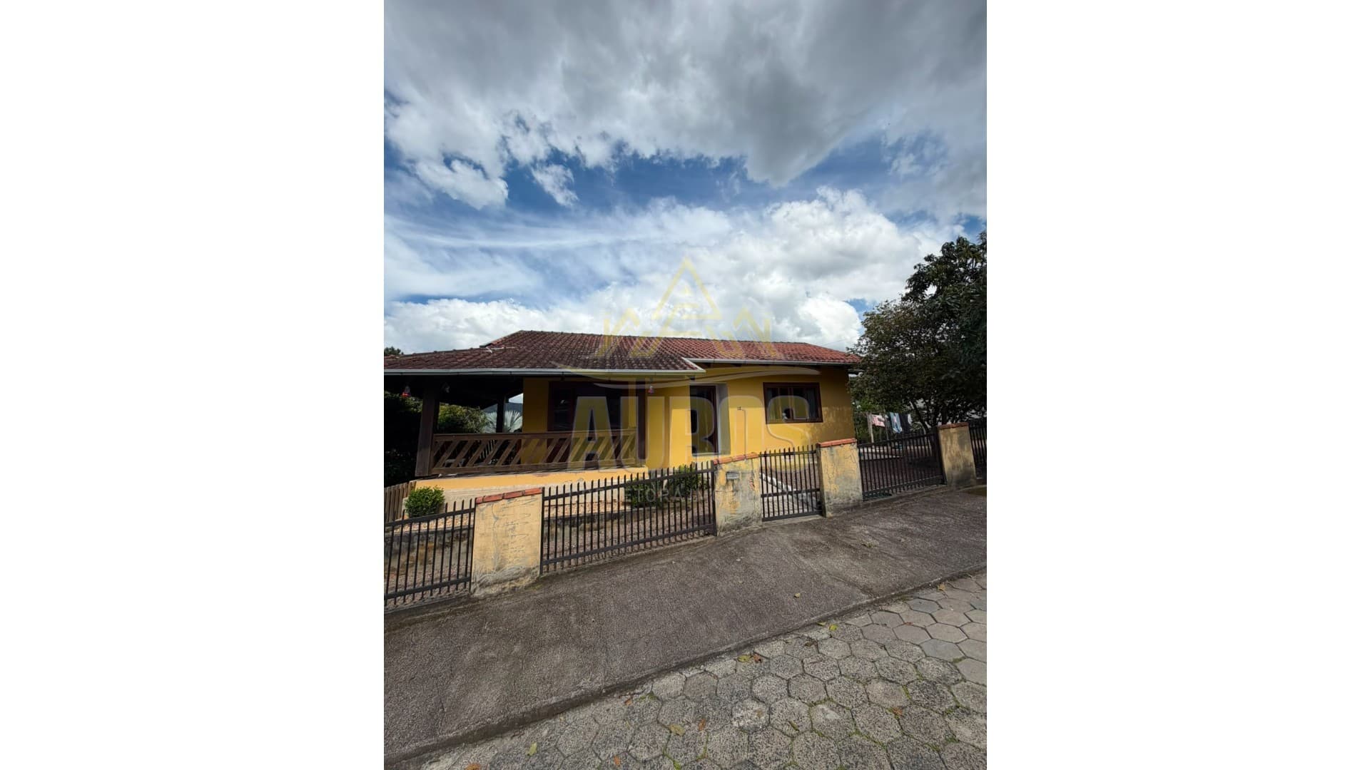 Casa de Esquina com 570 m² de Terreno, Livre de Enchente – Bairro Progresso - Foto 5