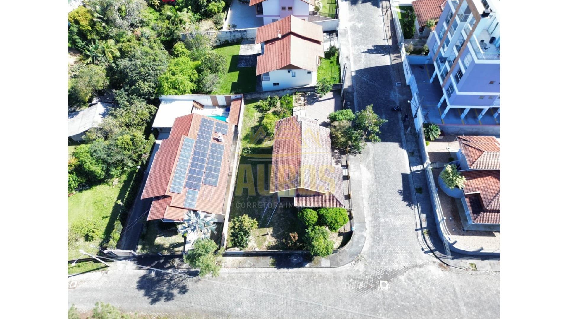 Casa de Esquina com 570 m² de Terreno, Livre de Enchente – Bairro Progresso - Foto 4