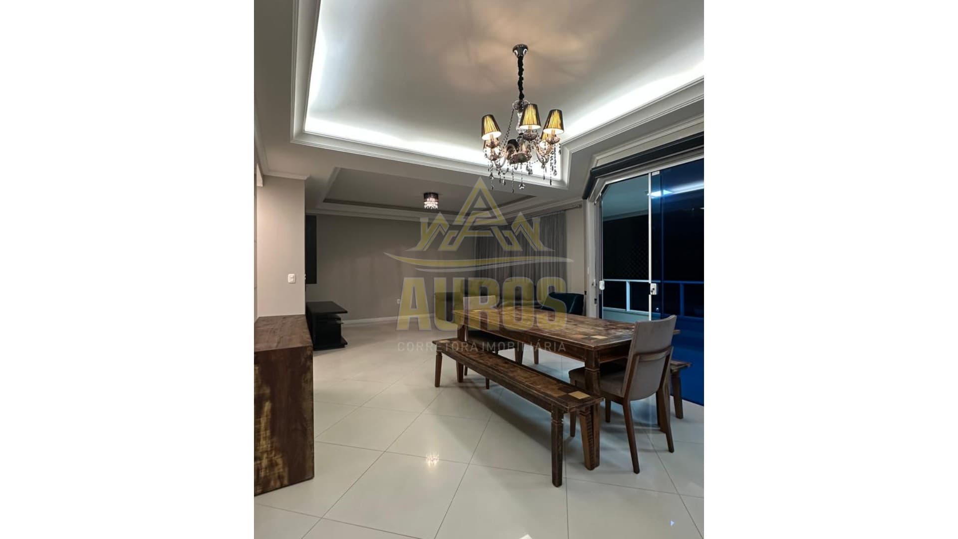 Apartamento no Residencial Heloísa – Meia Praia, Itapema