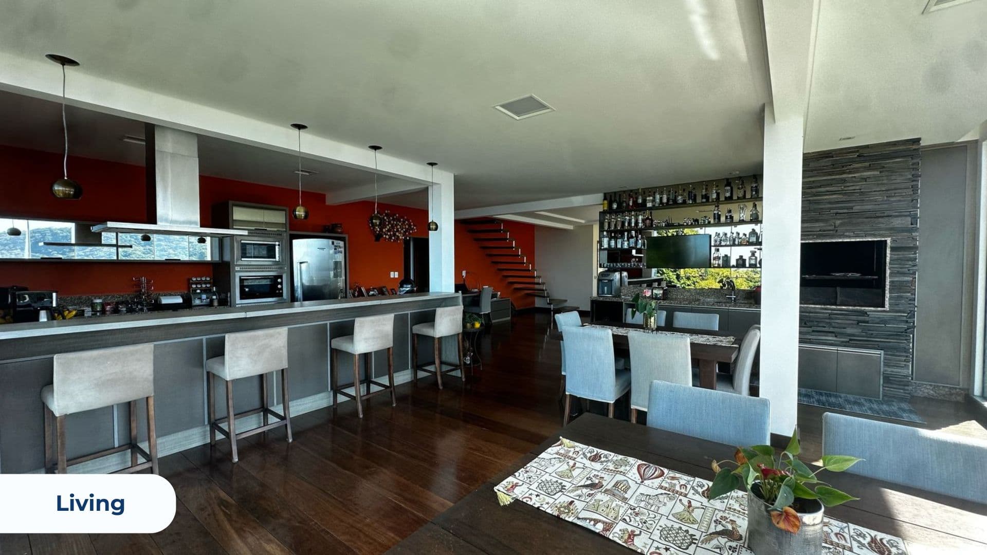 Casa à Venda na Praia do Estaleiro - Imagem 5