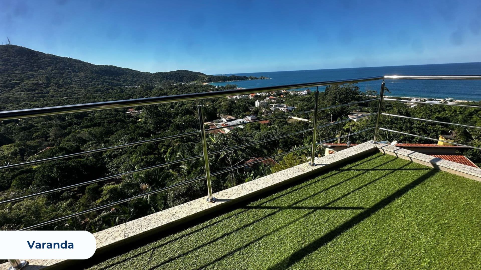 Casa à Venda na Praia do Estaleiro - Imagem 10